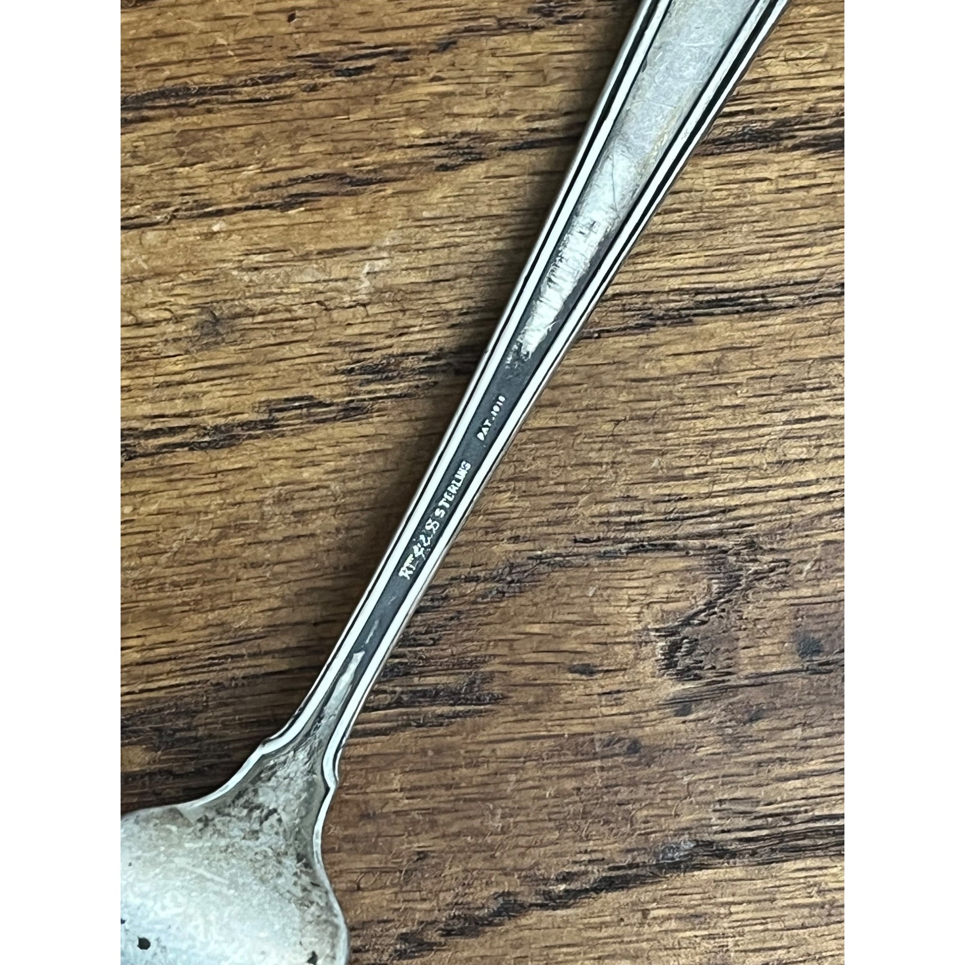 Wallace Dauphine Sterling Silver Salad Fork Mono Arts & Crafts 26.01 grams