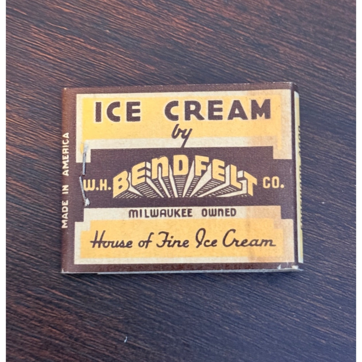 Vintage Bendfelt Ice Cream Milwaukee UNSTRUCK Matchbook Advertising Wis WI