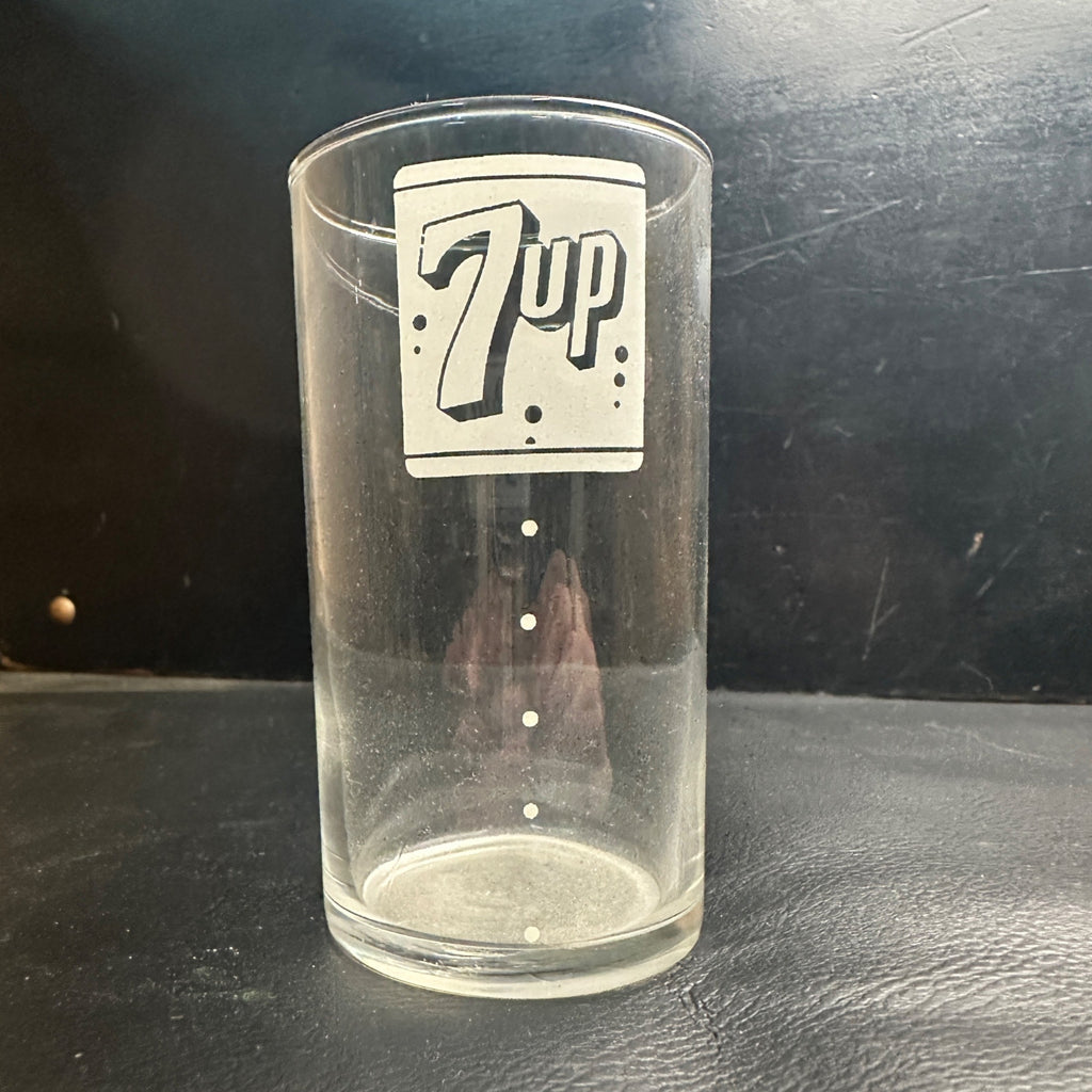 Vintage 7up Measure Dots White ACL Soda Fountain Glass Drinking Cup