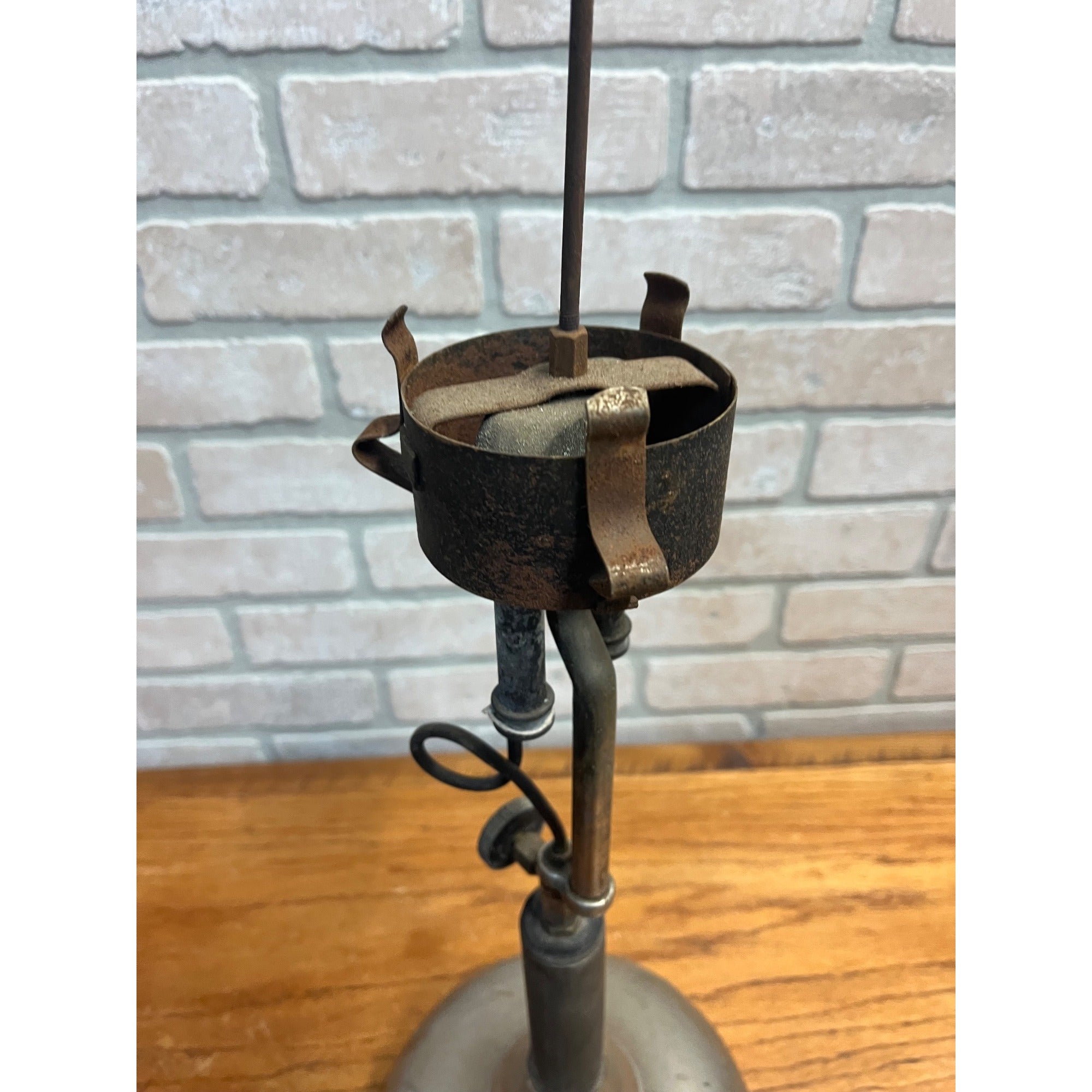 Antique Unbranded White Gas Fueled Table Lamp Coleman? - Parts / Restore