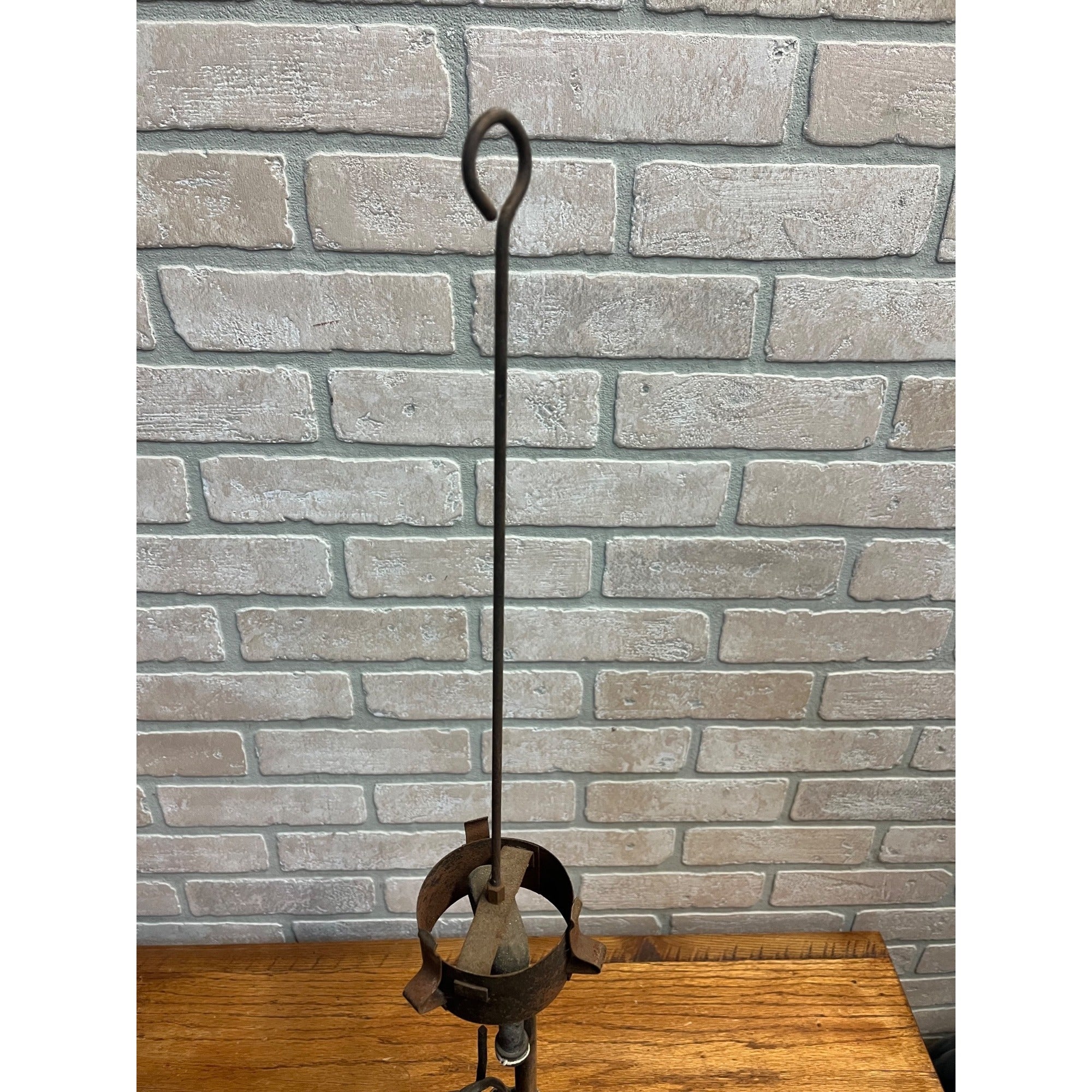 Antique Unbranded White Gas Fueled Table Lamp Coleman? - Parts / Restore