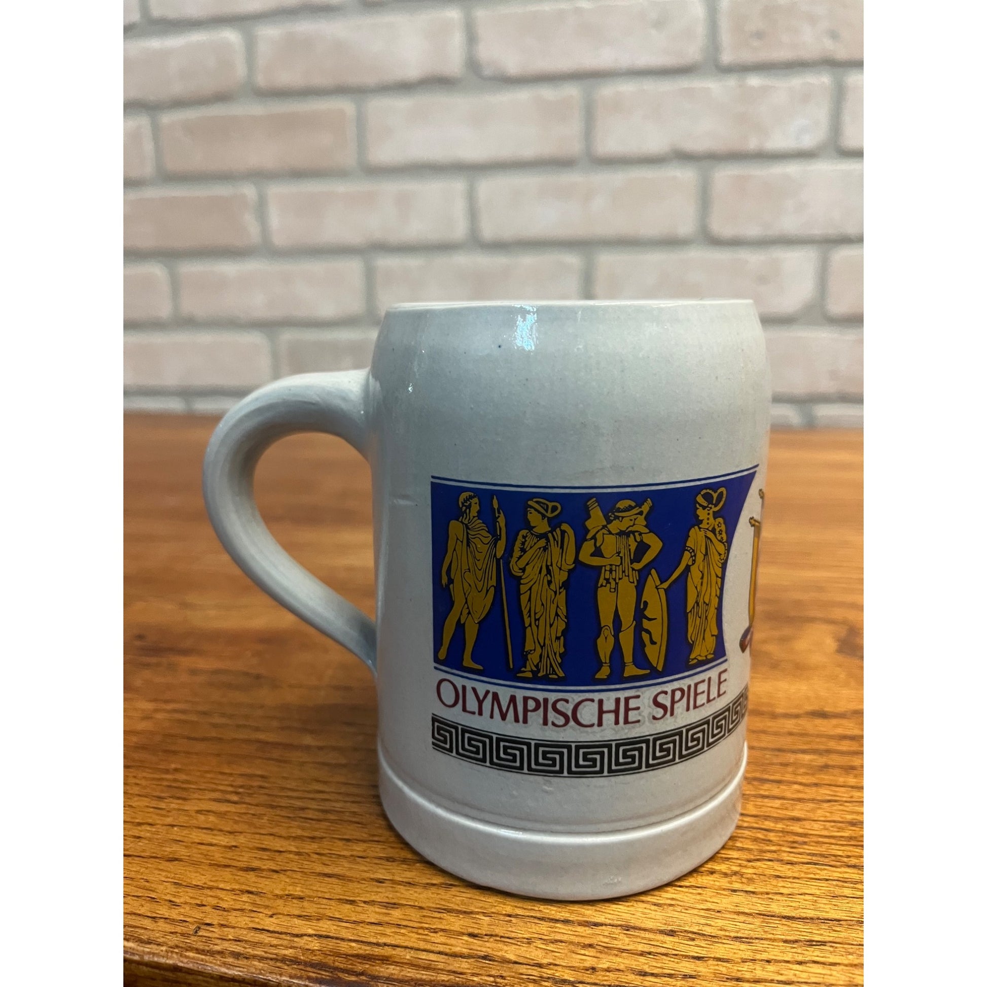 Lowenbrau Munich Olympics Stein Beer Mug 1972 Olympische Spiele 1/2 Litre