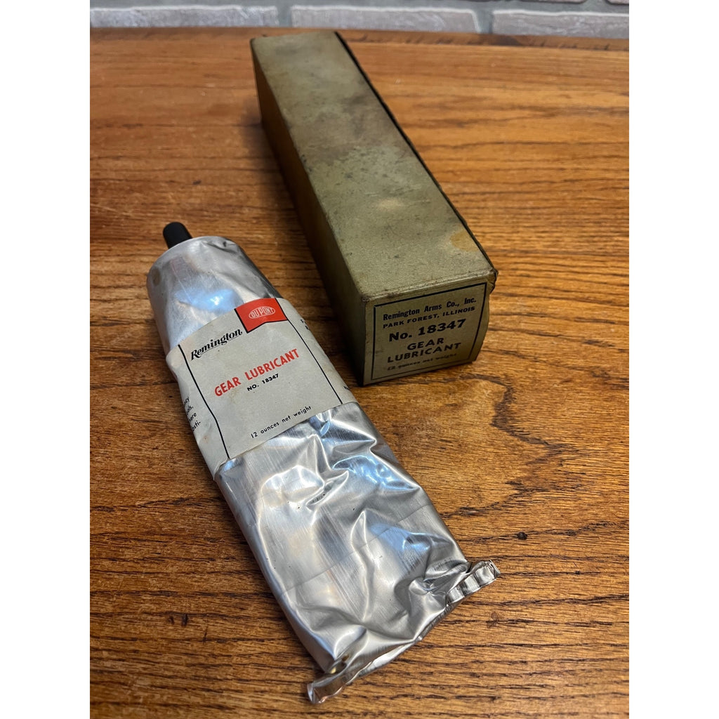 REMINGTON ARMS CO Vintage No 18347 Tool & Chainsaw GEAR LUBRICANT in Box
