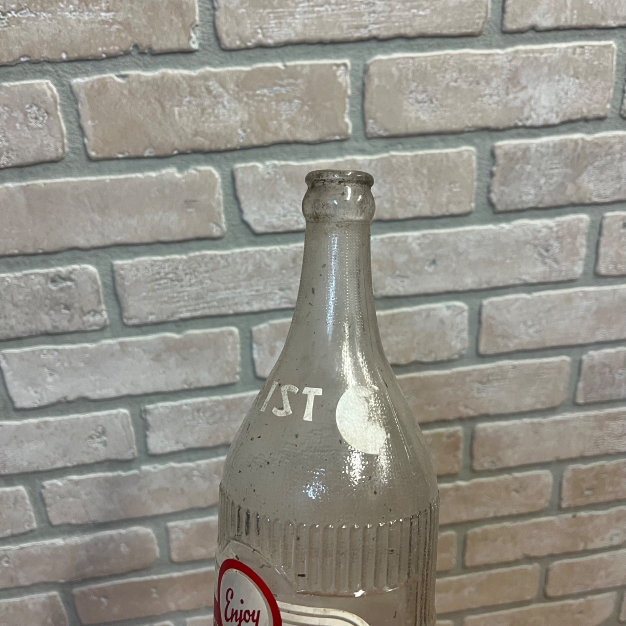 Kist Soda Bottle New London WI Clear 32 Oz Quart VTG Red Label Citrus Products Co