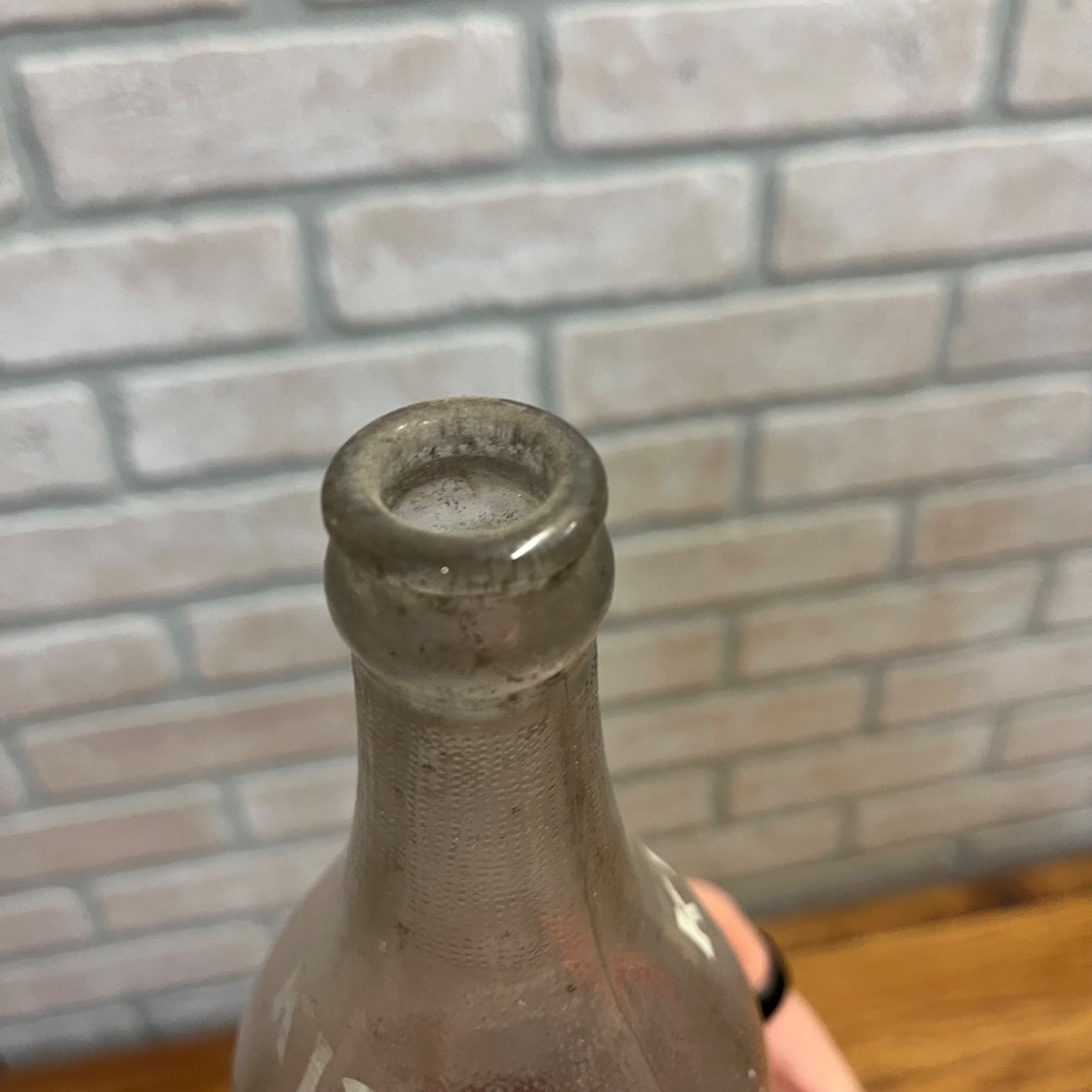 Kist Soda Bottle New London WI Clear 32 Oz Quart VTG Red Label Citrus Products Co