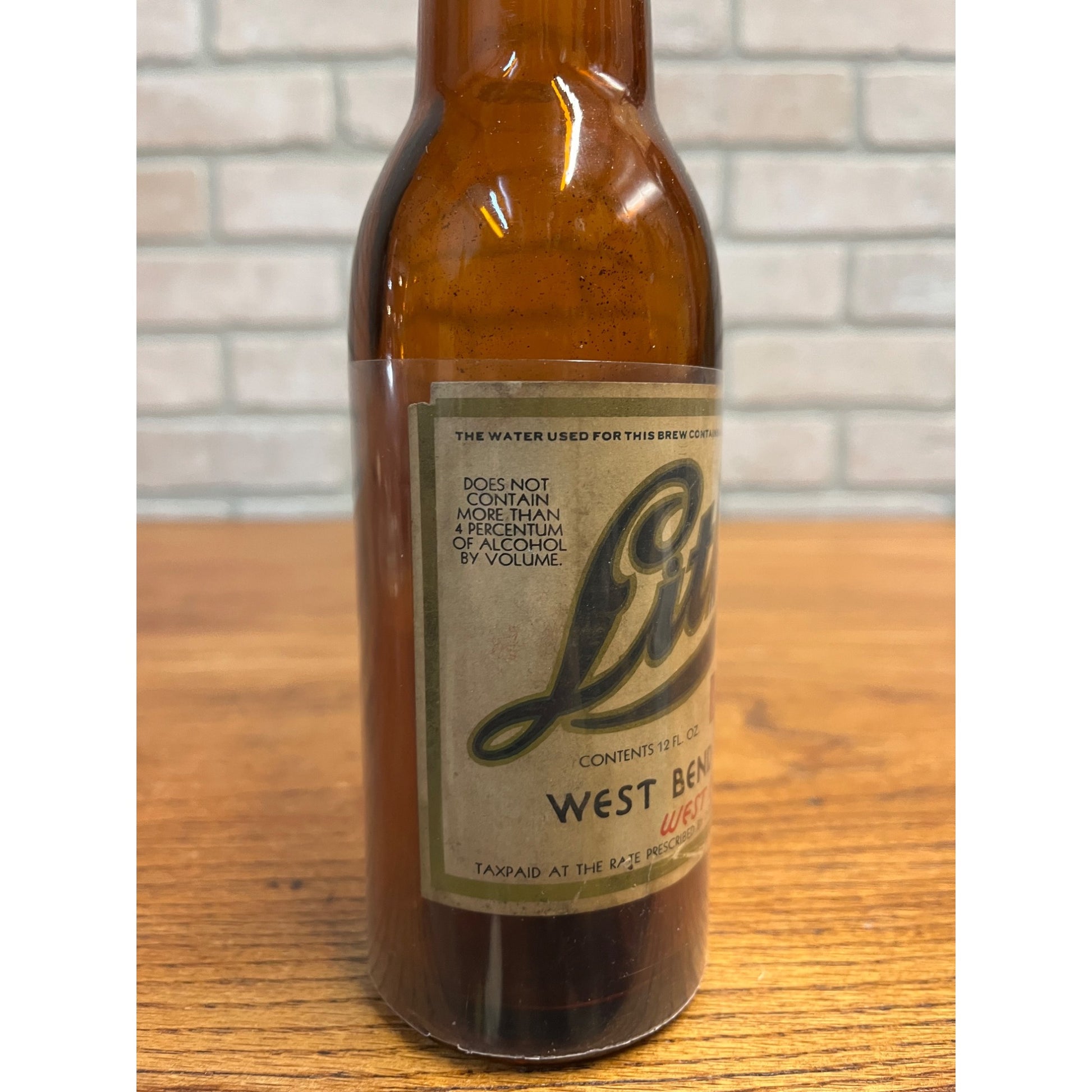 Vintage West Bend Lithia 12oz Paper Label Beer Bottle IRTP Wisconsin Wis