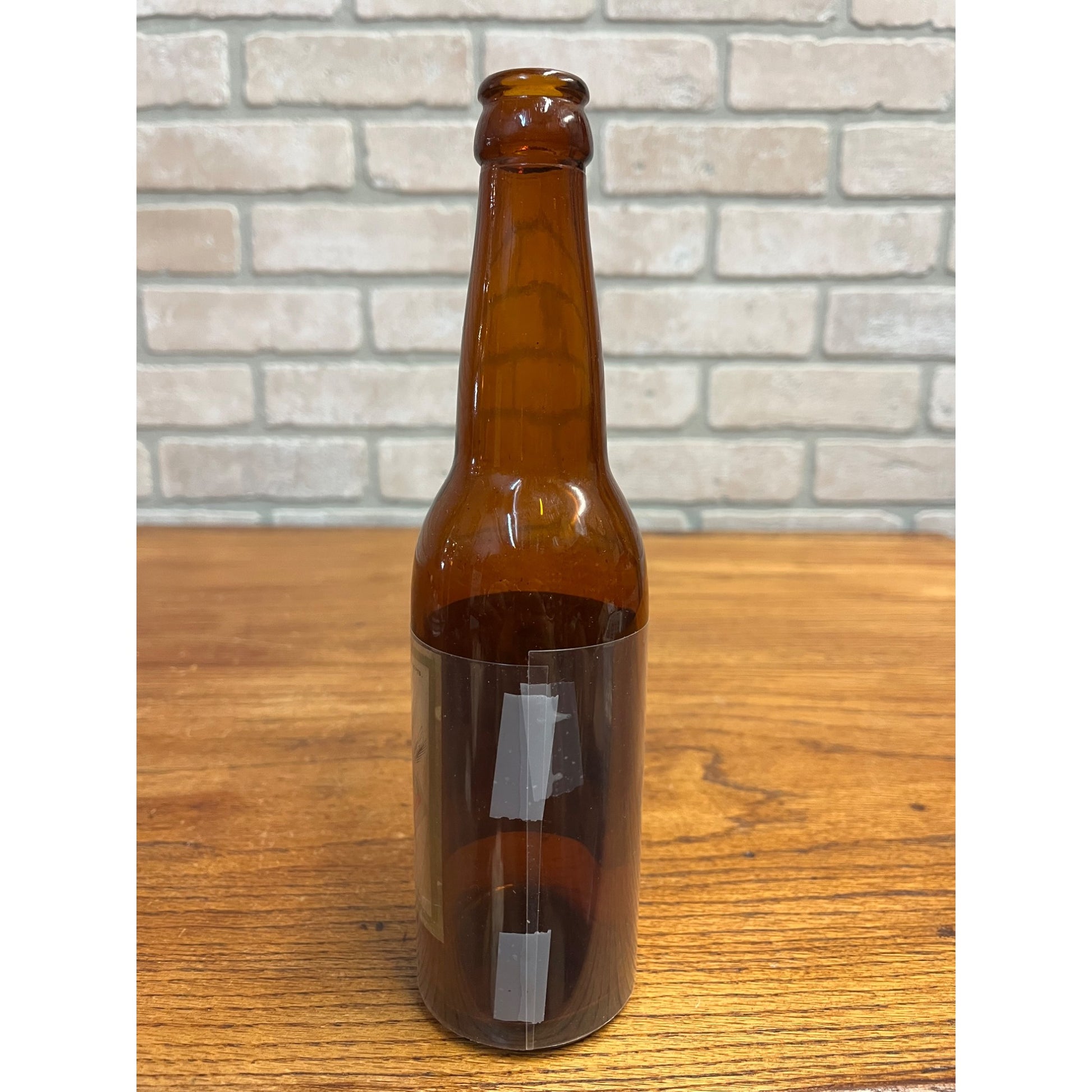 Vintage West Bend Lithia 12oz Paper Label Beer Bottle IRTP Wisconsin Wis