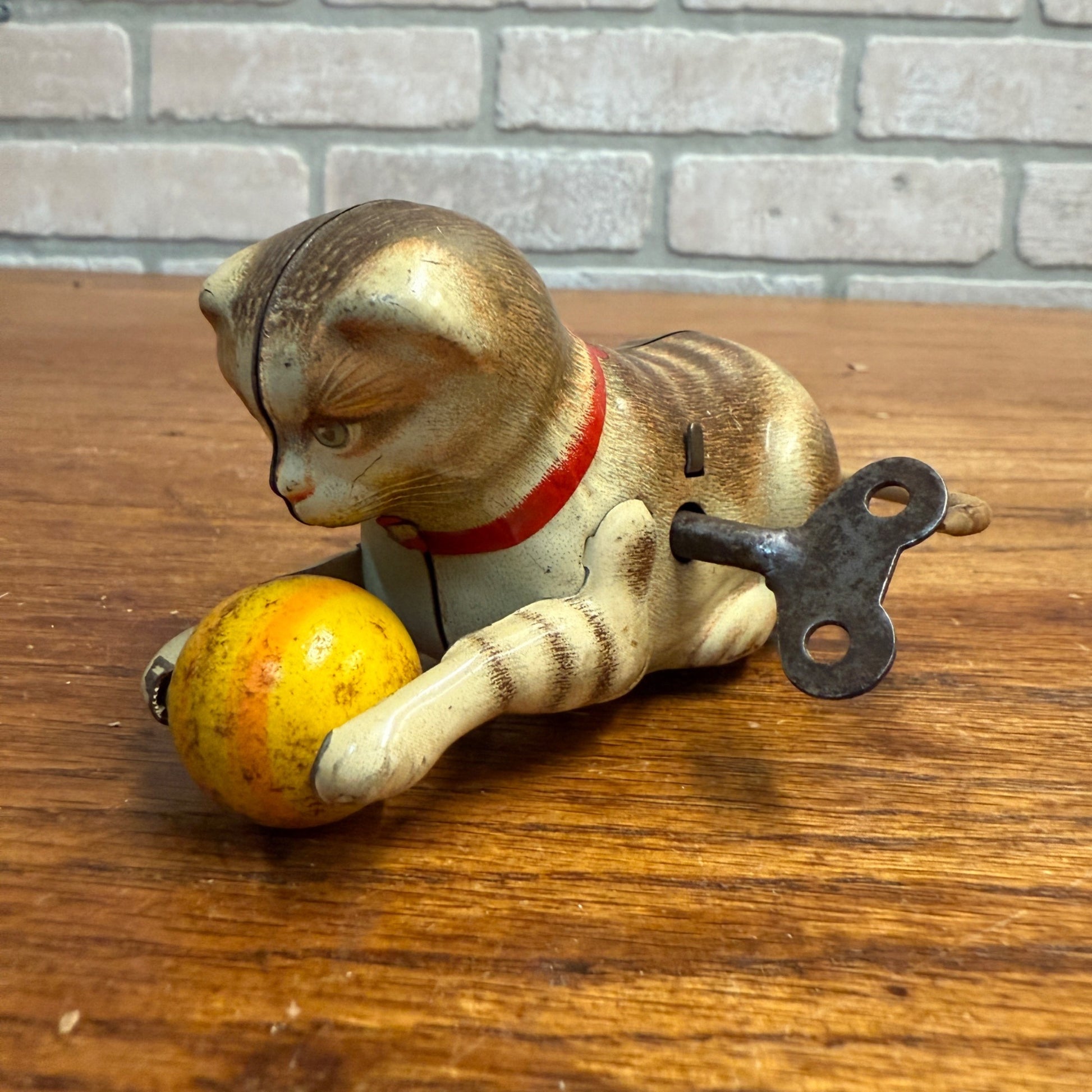 Vintage 1940s UZ Zone Germany Tin Litho Windup Toy Cat w/ Ball