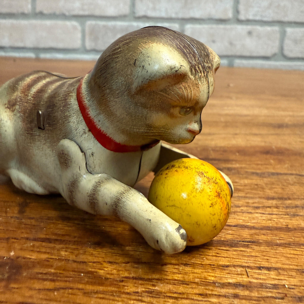 Vintage 1940s UZ Zone Germany Tin Litho Windup Toy Cat w/ Ball