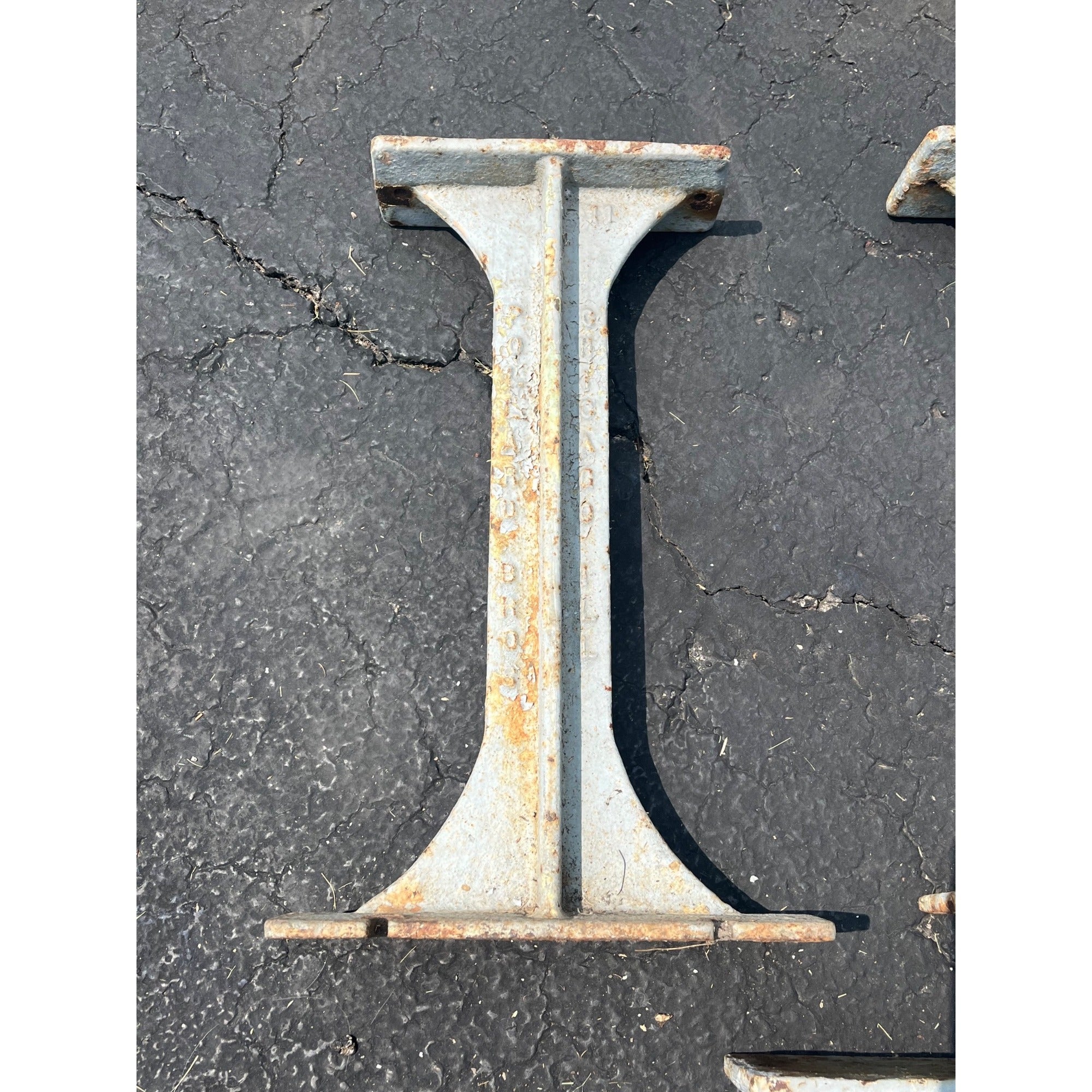 Antique Vintage Pollard Bros Chicago IL Locker Room Bench Cast Iron Legs Salavge