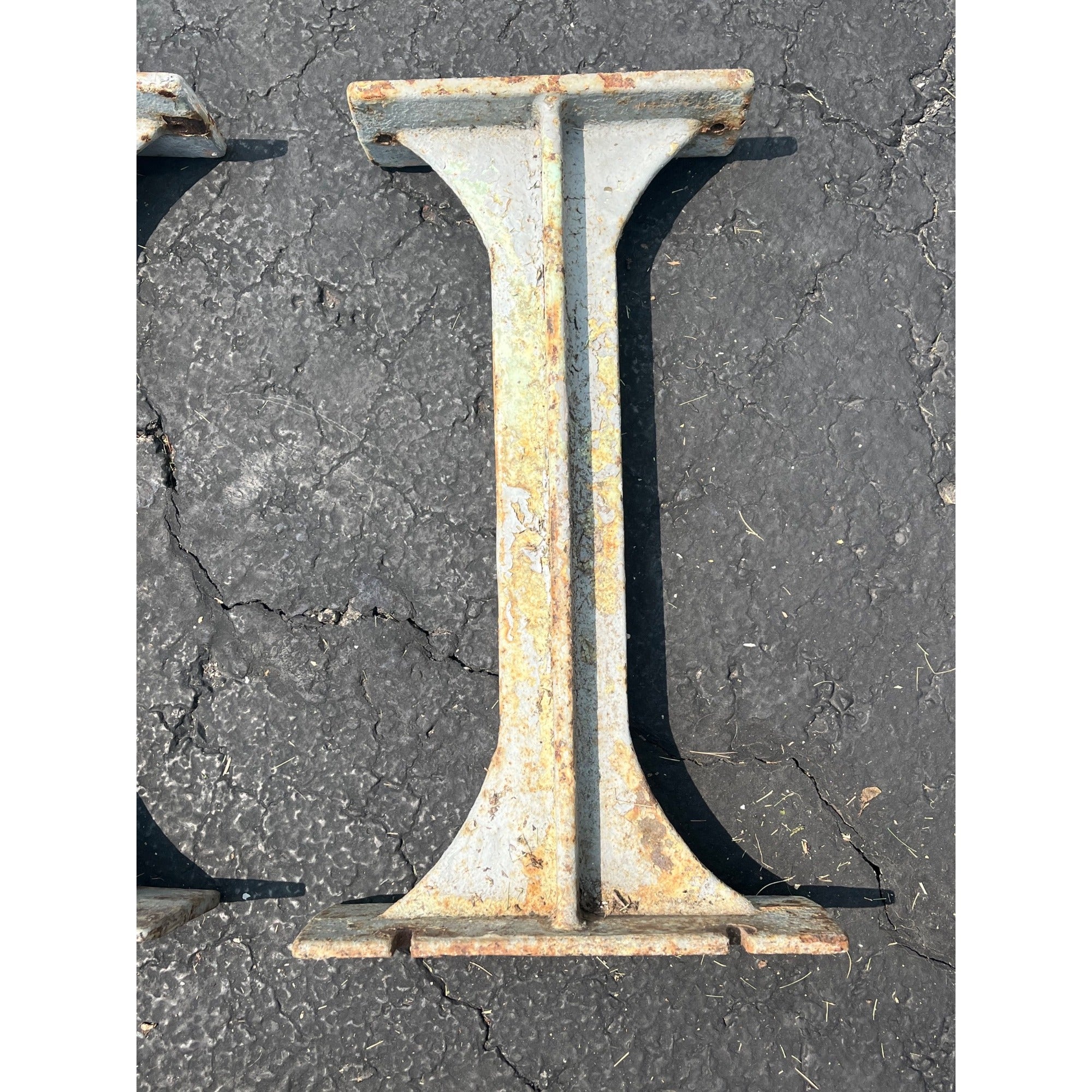 Antique Vintage Pollard Bros Chicago IL Locker Room Bench Cast Iron Legs Salavge