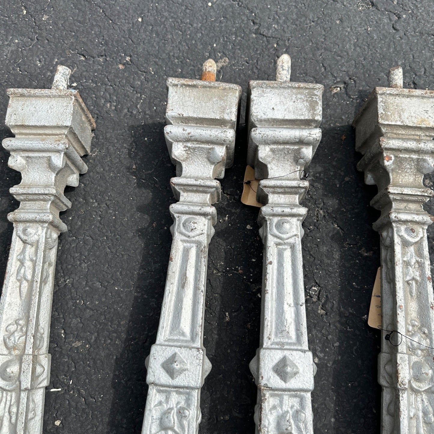 ANTIQUE 1800S CAST IRON FLAME FINIALS SHORT FENCE / HITCHING POSTS LOT (4) BOLLARDS