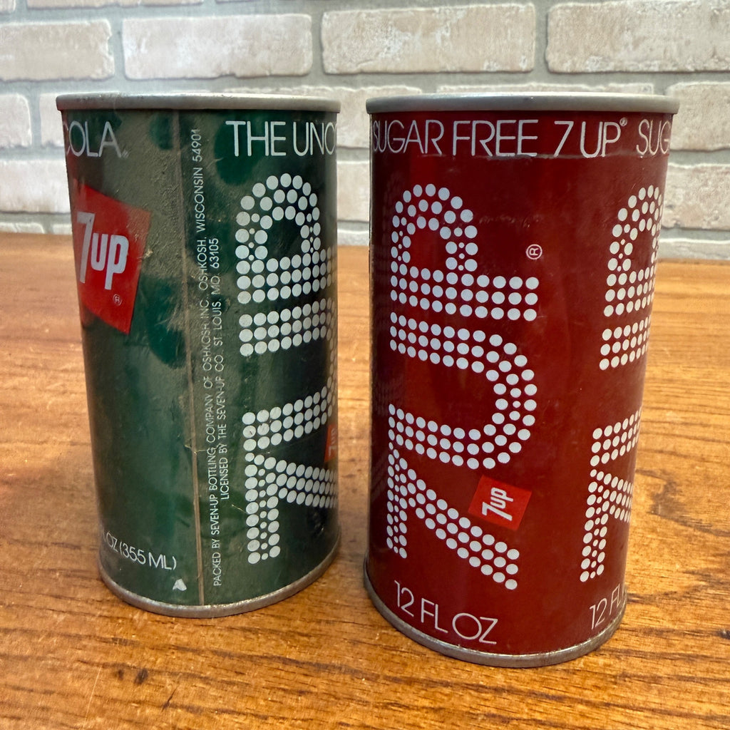 Vintage 1970s 7UP Seven-Up Oshkosh Wis Red / Green Pull Tab Straight Soda Cans