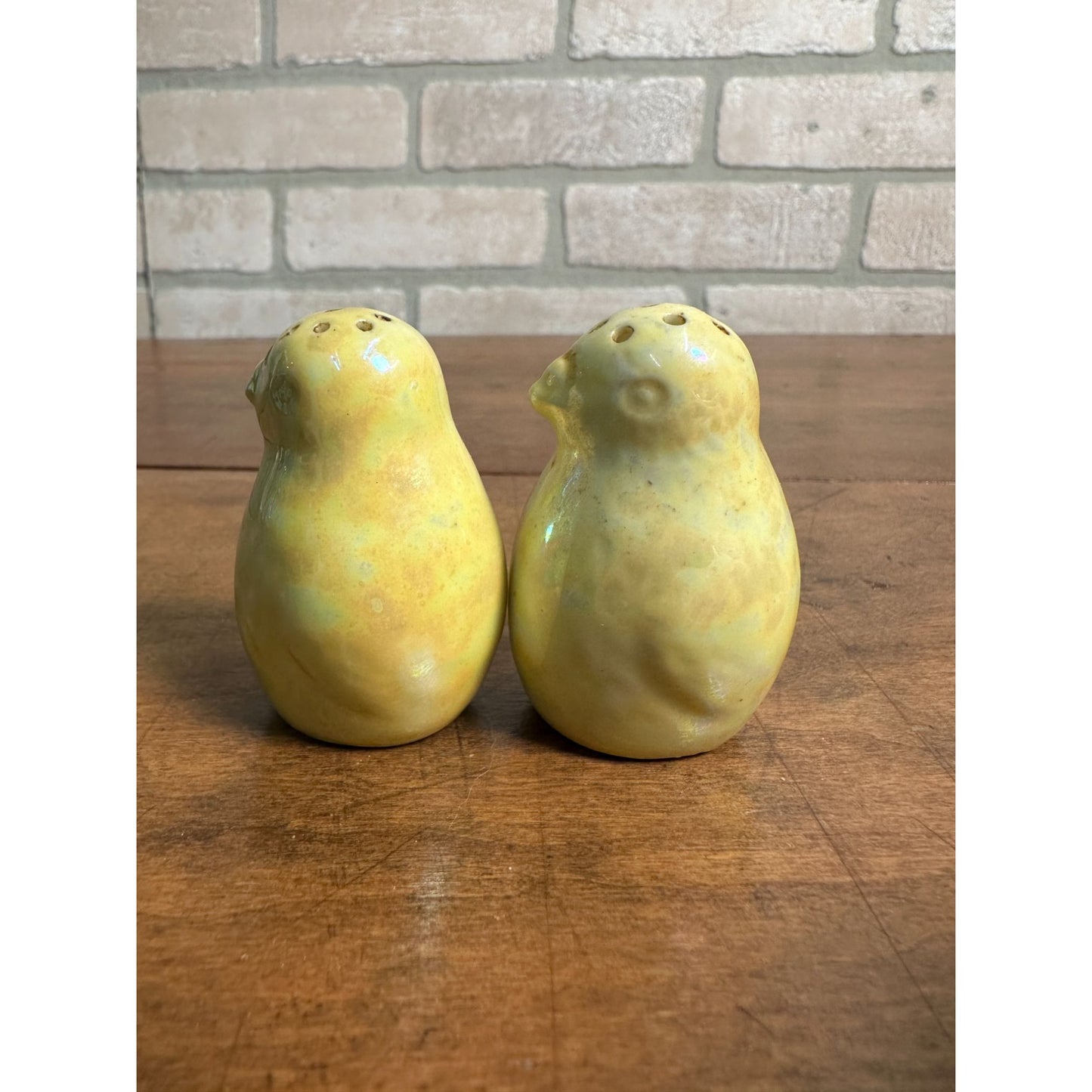 Vintage 1950s Baby Chick Lusterware Yellow 2" Mini Salt & Pepper Shakers Pair Japan