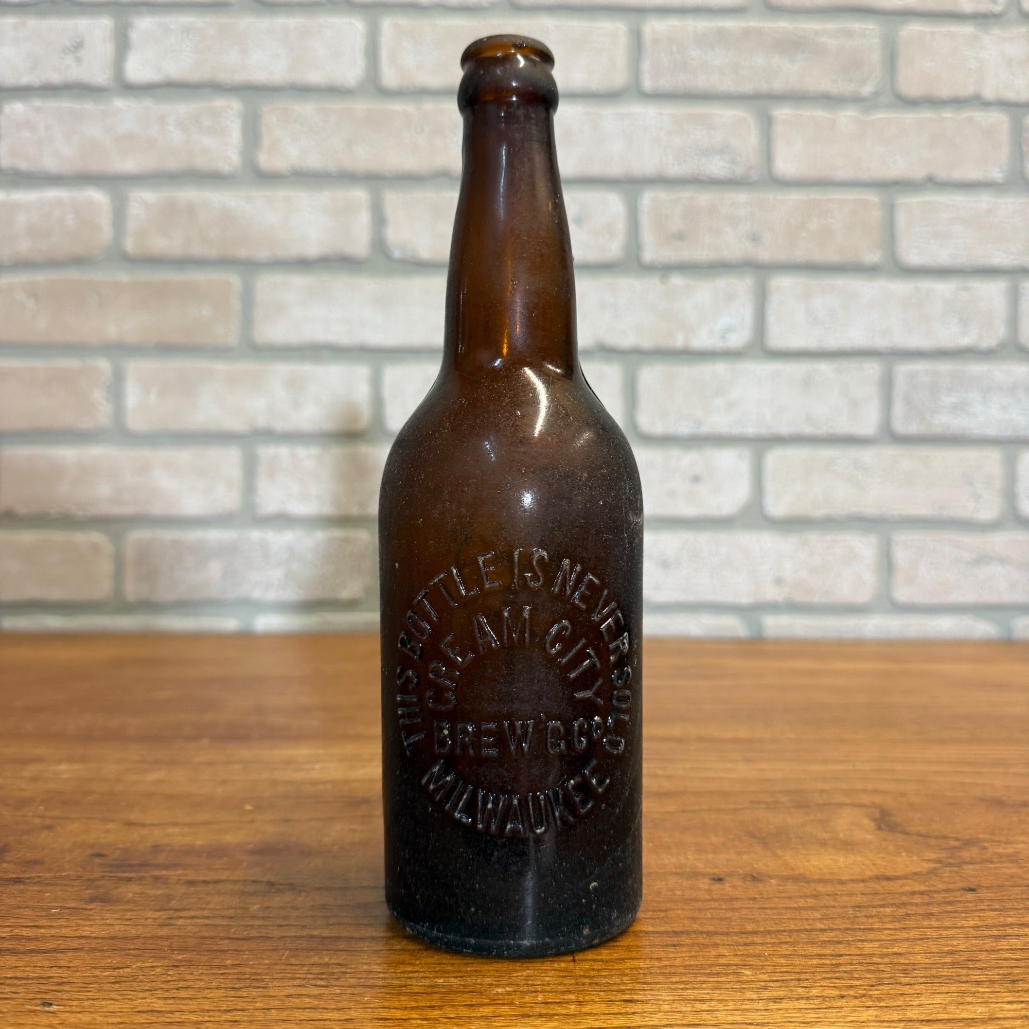 Vintage Pre-Pro Cream City Brewing Co. Amber Brown Beer Bottle Milwaukee Wis