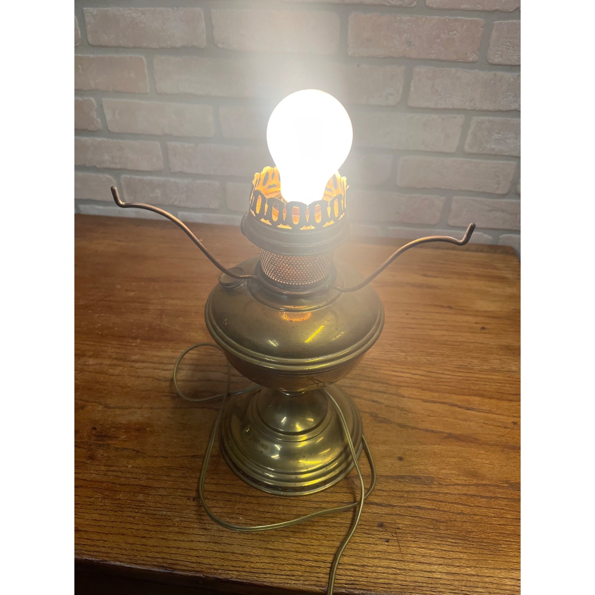 Vintage Electrified Aladdin No. 11 Kerosene Oil Lamp Gold-Tone Metal