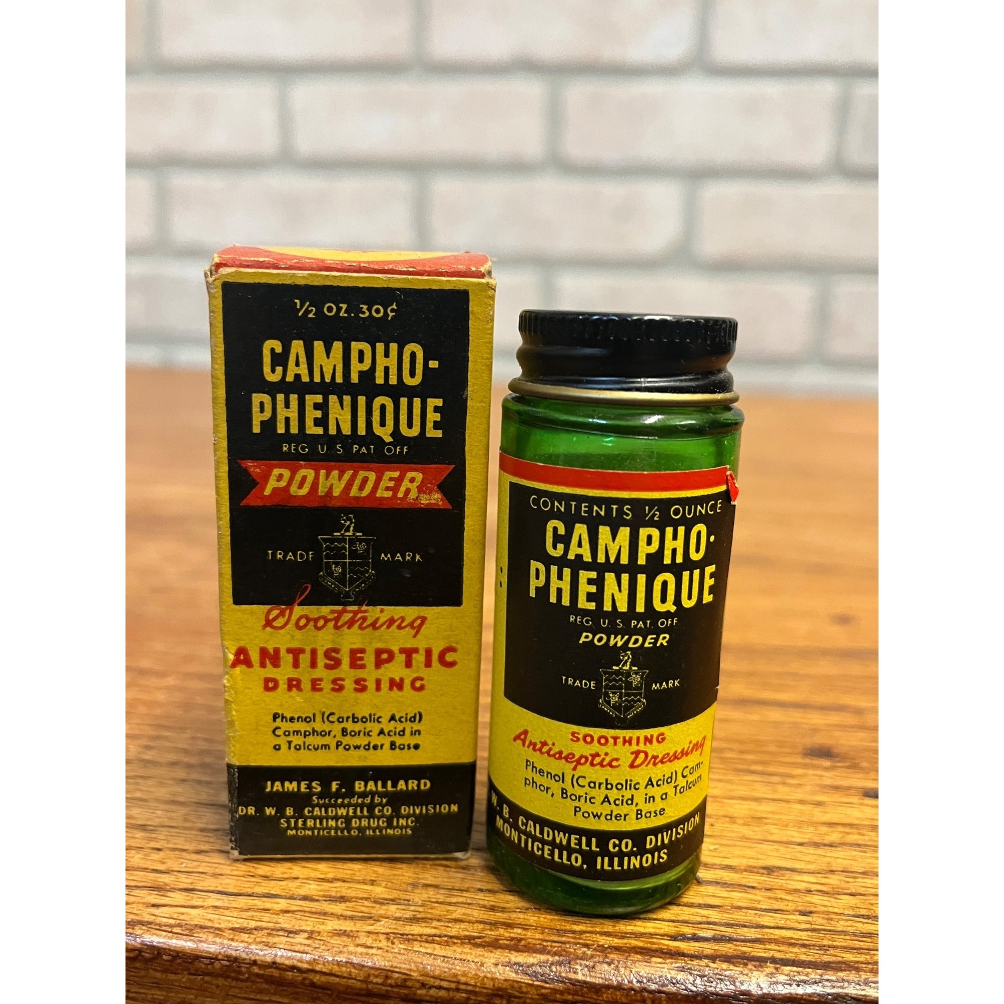 Vintage Campho-Phenique Powder Jar & Box Antiseptic Dressing Drugstore Advertising