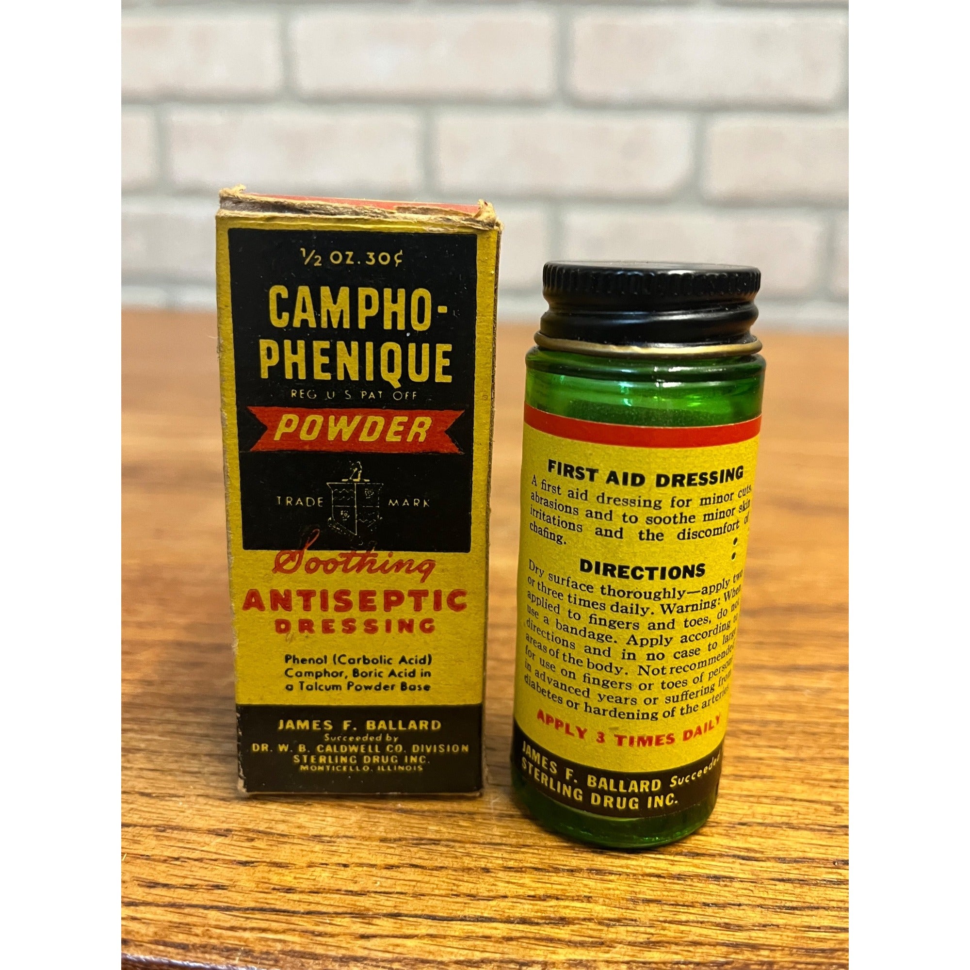 Vintage Campho-Phenique Powder Jar & Box Antiseptic Dressing Drugstore Advertising