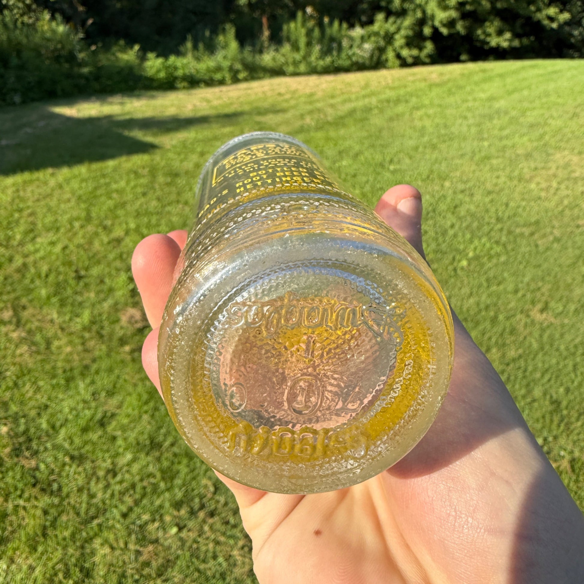 Dad's Root Beer Vintage ACL 7 oz Big Jr Soda Bottle Hettinger ND