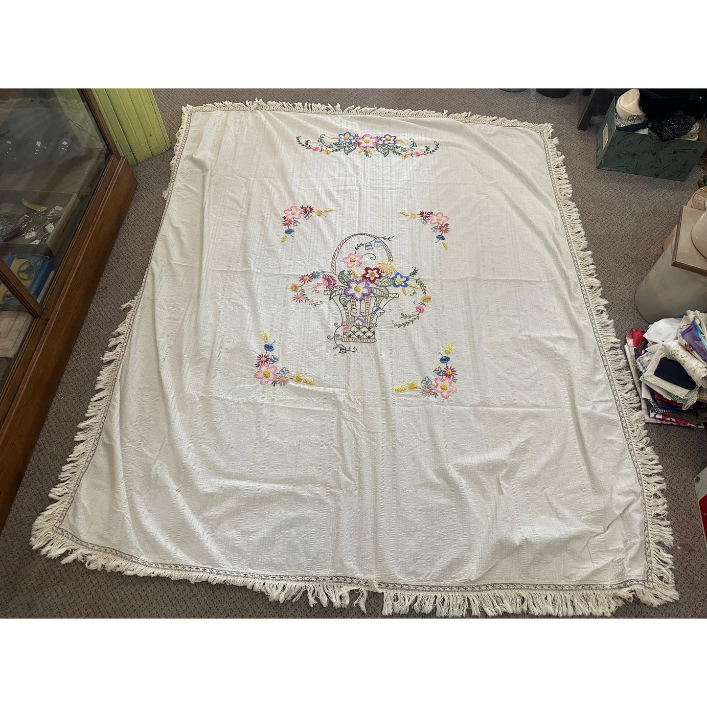 Vintage Stitched Embroidered Floral Coverlet Bed Cover Sheet Bedspread 93"x73"