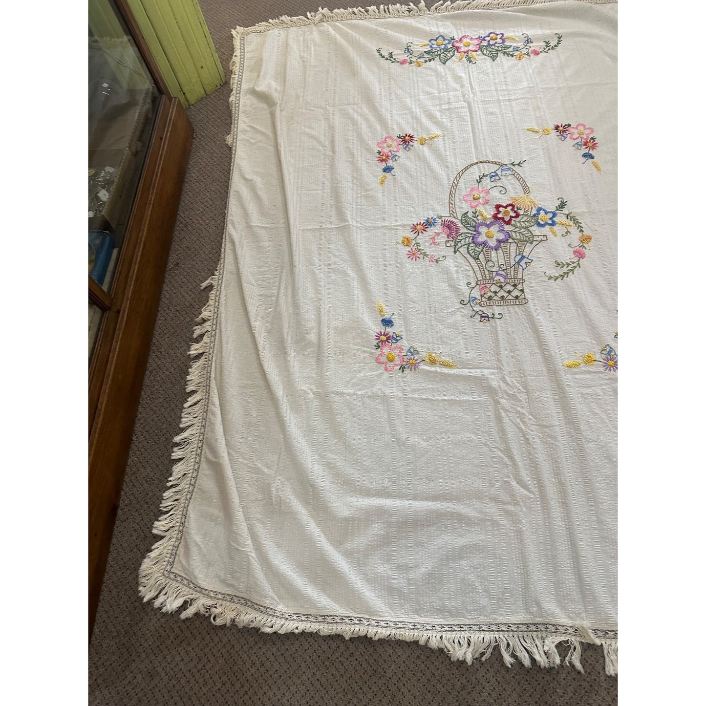 Vintage Stitched Embroidered Floral Coverlet Bed Cover Sheet Bedspread 93"x73"