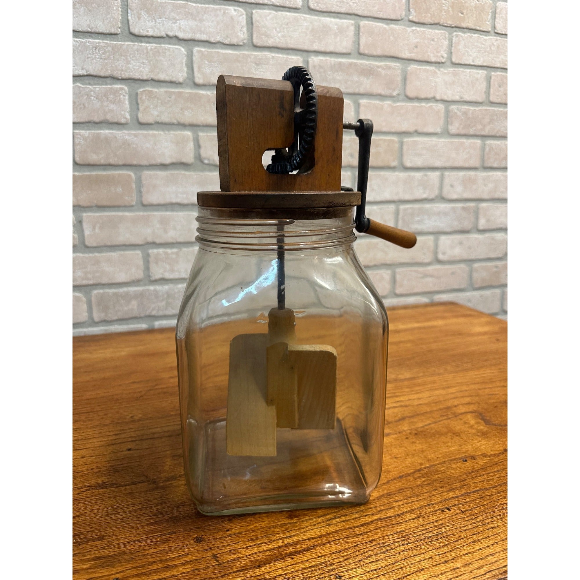Vintage WWII Era Glass & Wood 4qt Hand Crank Butter Churn Dazey