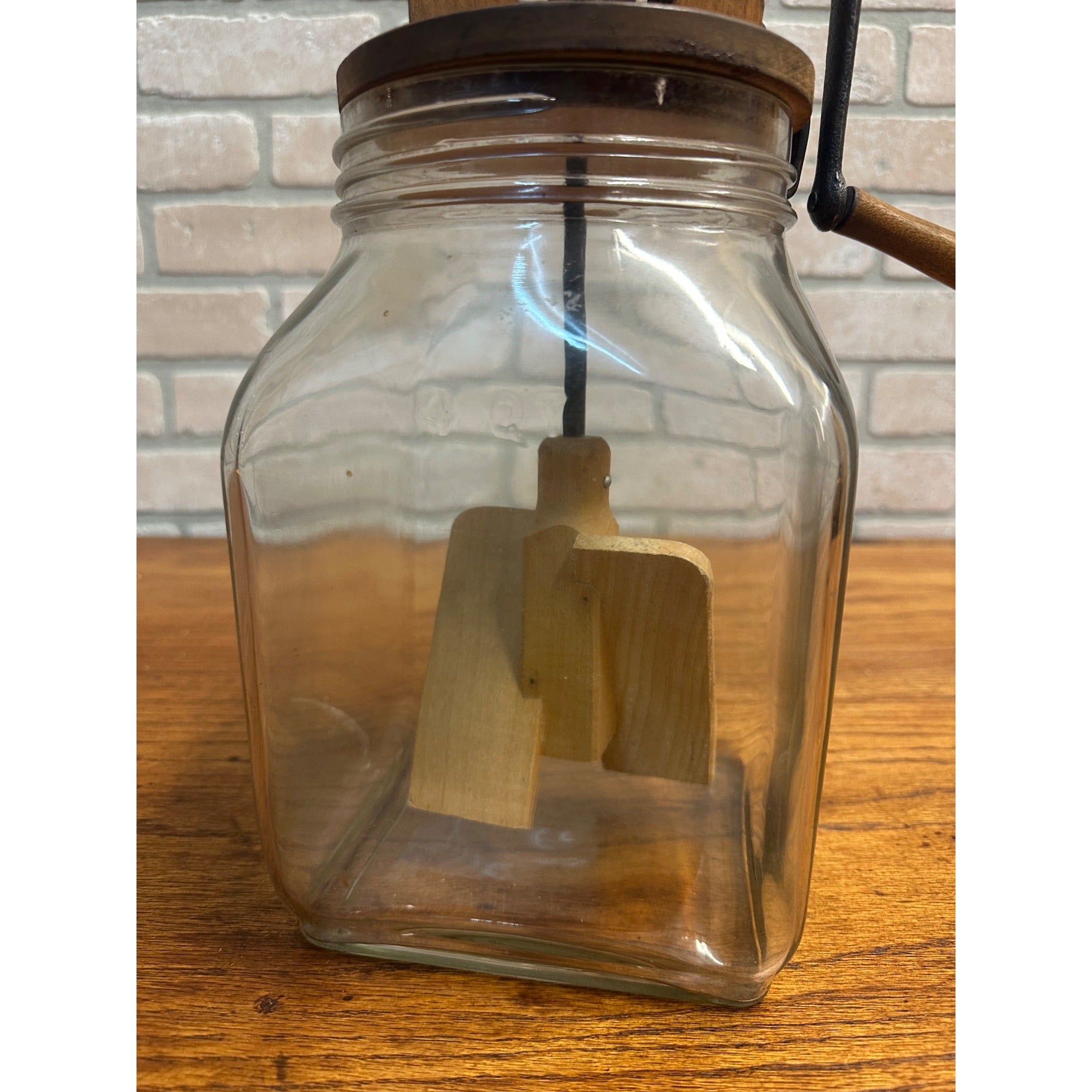 Vintage WWII Era Glass & Wood 4qt Hand Crank Butter Churn Dazey