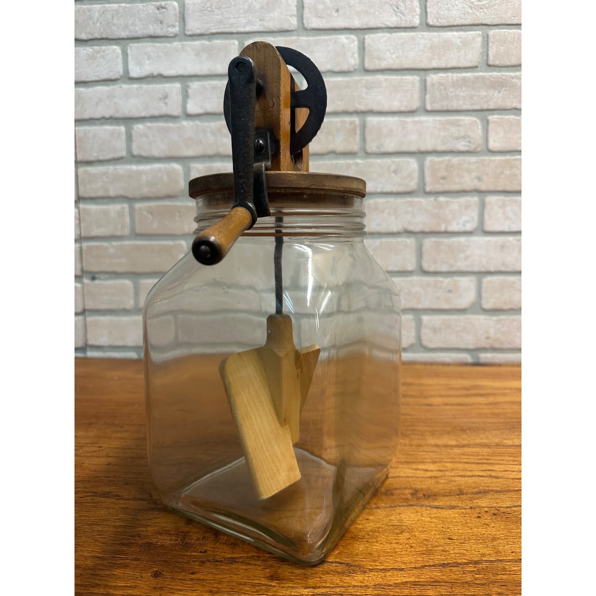 Vintage WWII Era Glass & Wood 4qt Hand Crank Butter Churn Dazey