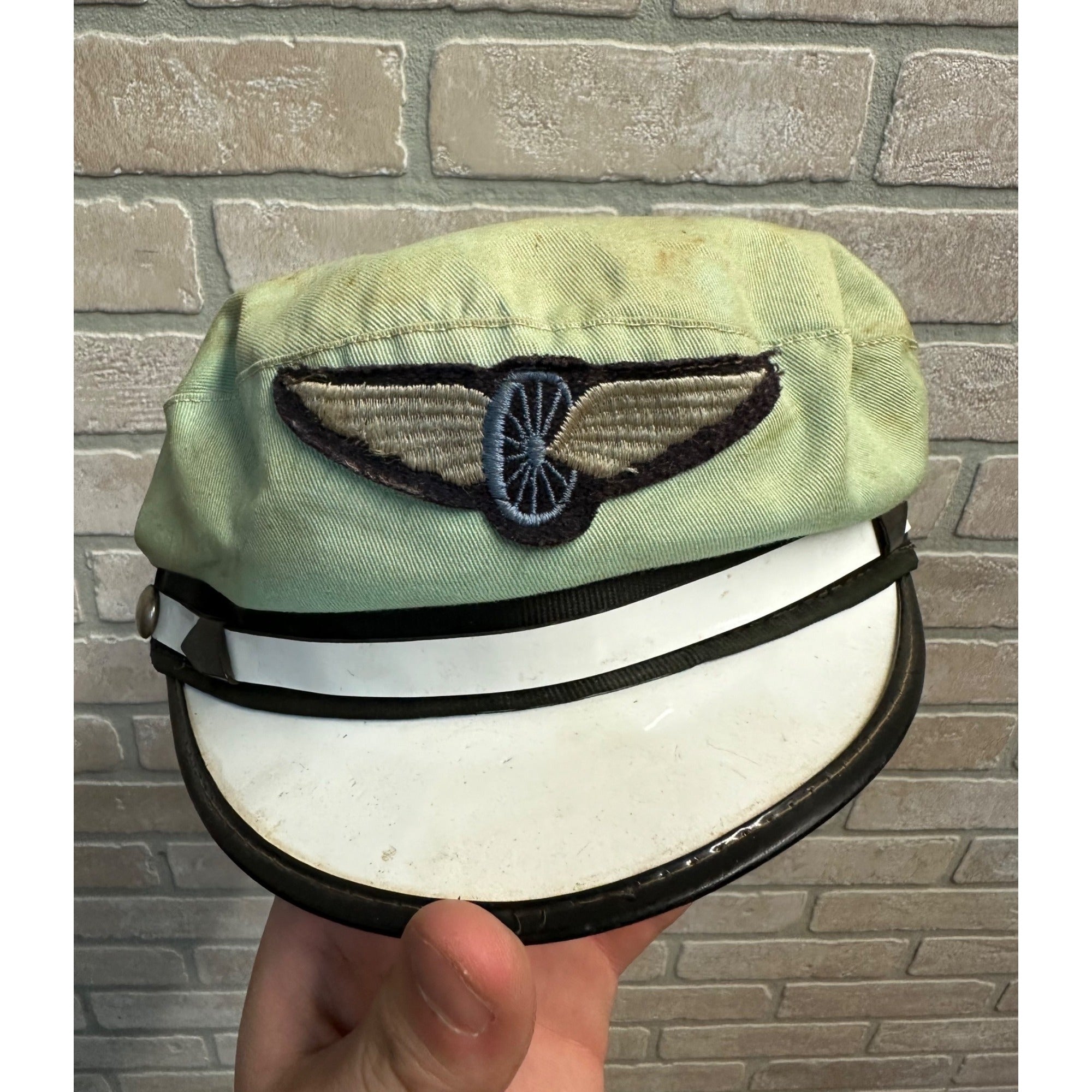 VINTAGE 1950'S MOTORCYCLE WHEEL & WINGS CLUB CAPTAINS CAP HAT HARLEY - WOMENS?