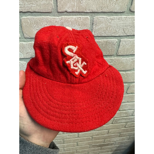 RARE Vintage 1970s Chicago White Sox Red Stitched Baseball Cap / Leather Liner