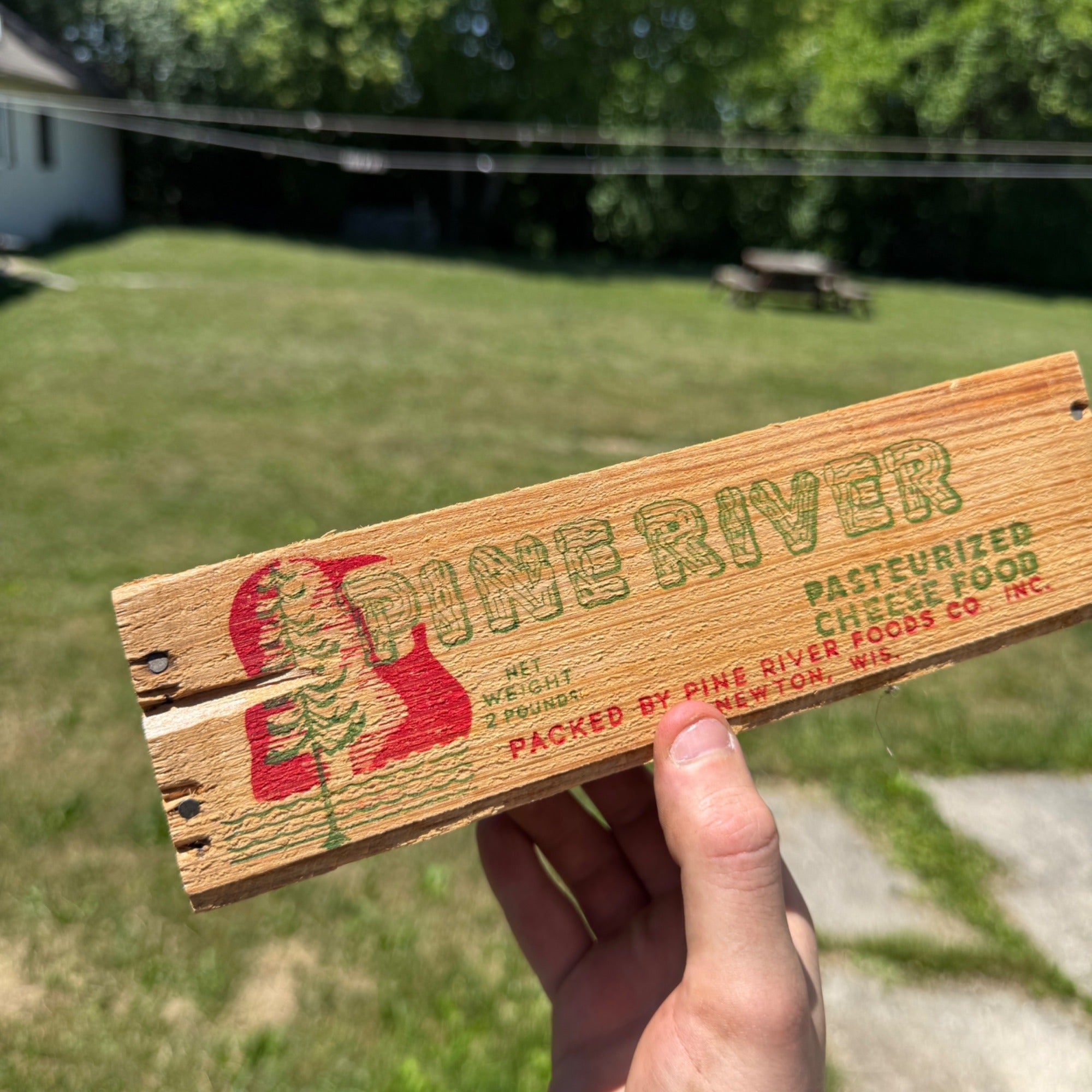 Vintage Pine River Cheese Box Newton WI Wood Crate Advertising 2lb