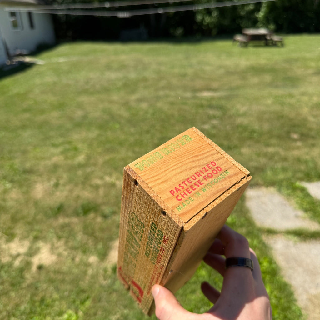 Vintage Pine River Cheese Box Newton WI Wood Crate Advertising 2lb