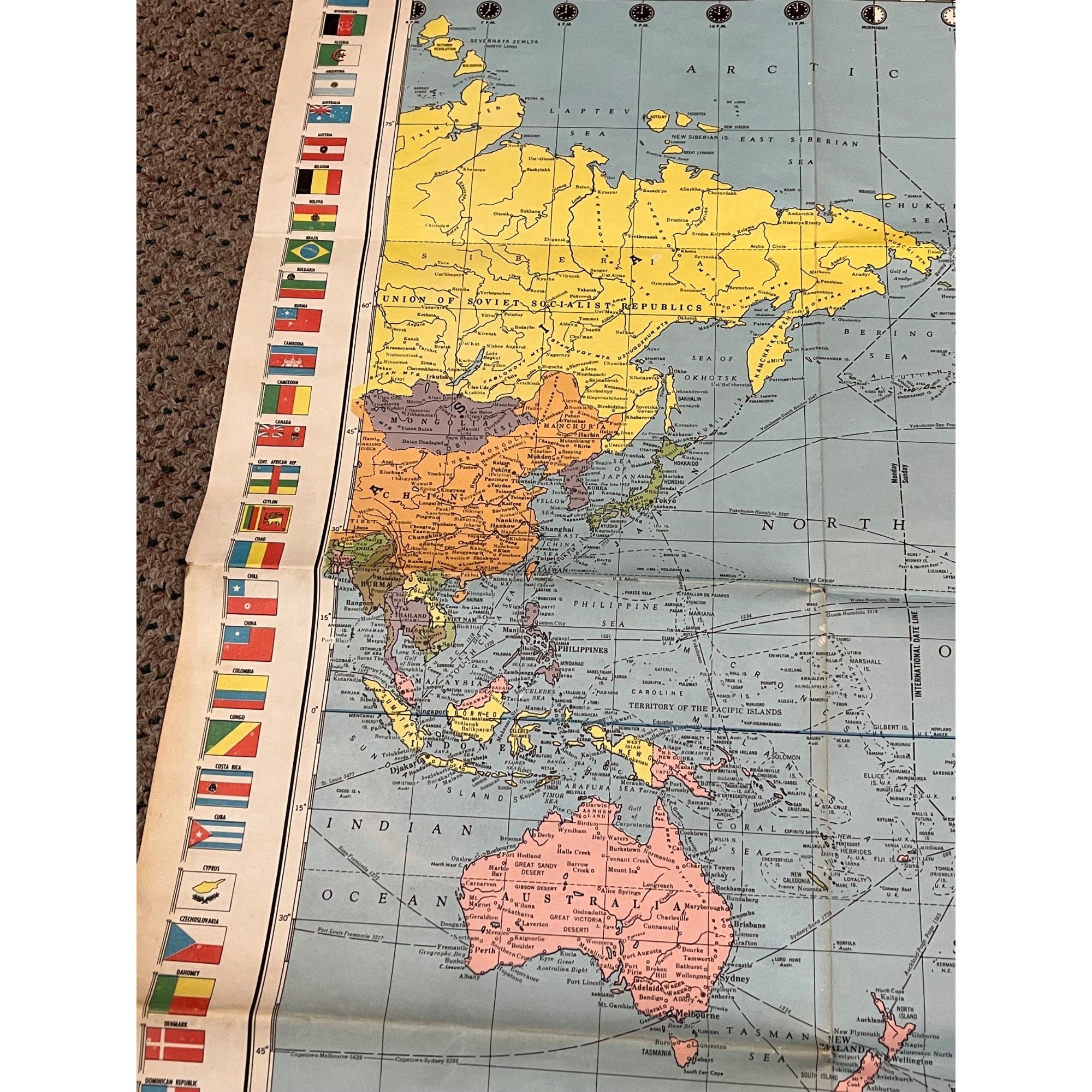Vintage American Map Company 1950s World Map Mercator's Projection w/ Flag Border