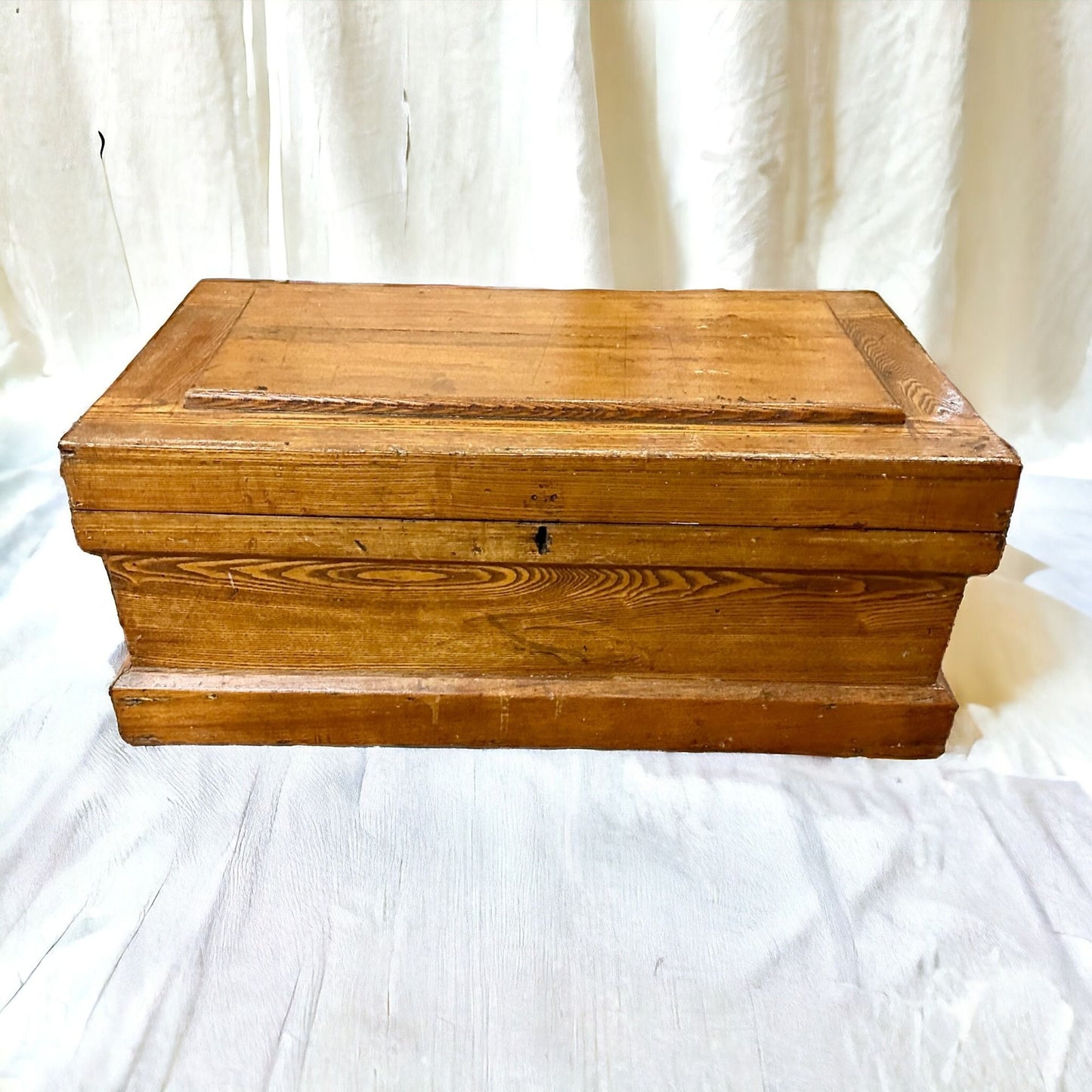 Antique Wooden Primitive Carpenters Trunk Chest Storage Coffee Table