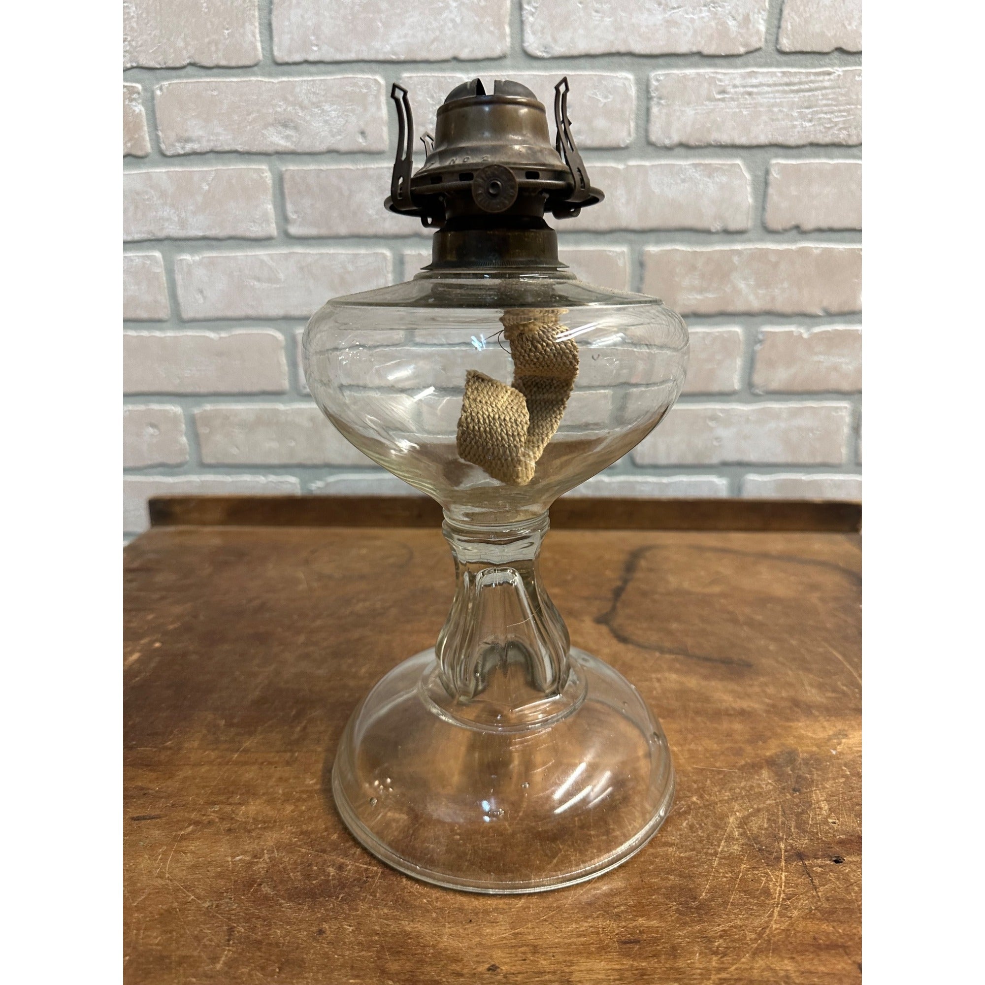 Antique 1900s Riverside 8-Panel Pedestal Oil Lamp Glass EAPG w/ Queen Anne 2 Burner