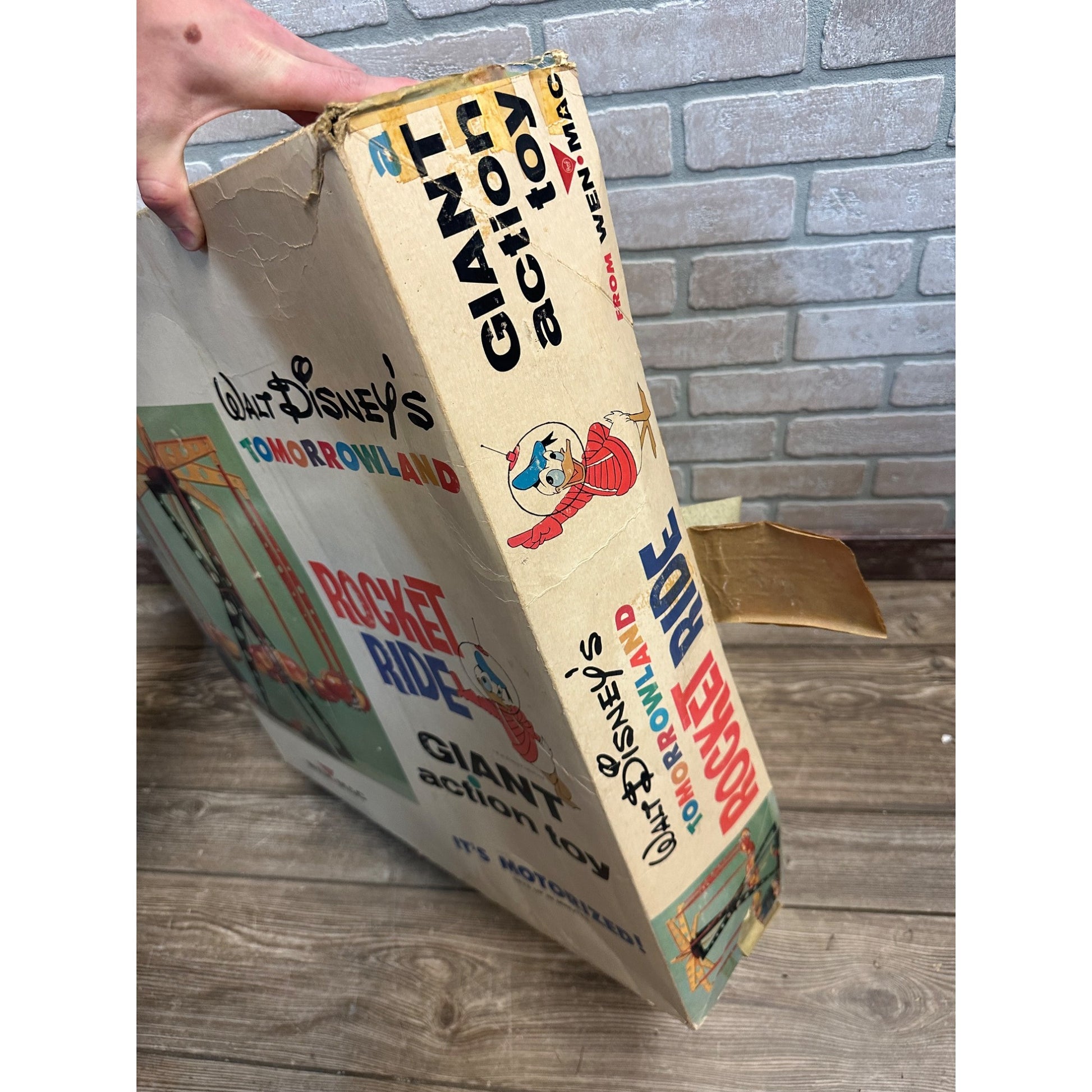 WALT DISNEY'S TOMORROWLAND ROCKET RIDE GIANT TOY WEN MAC VINTAGE RARE