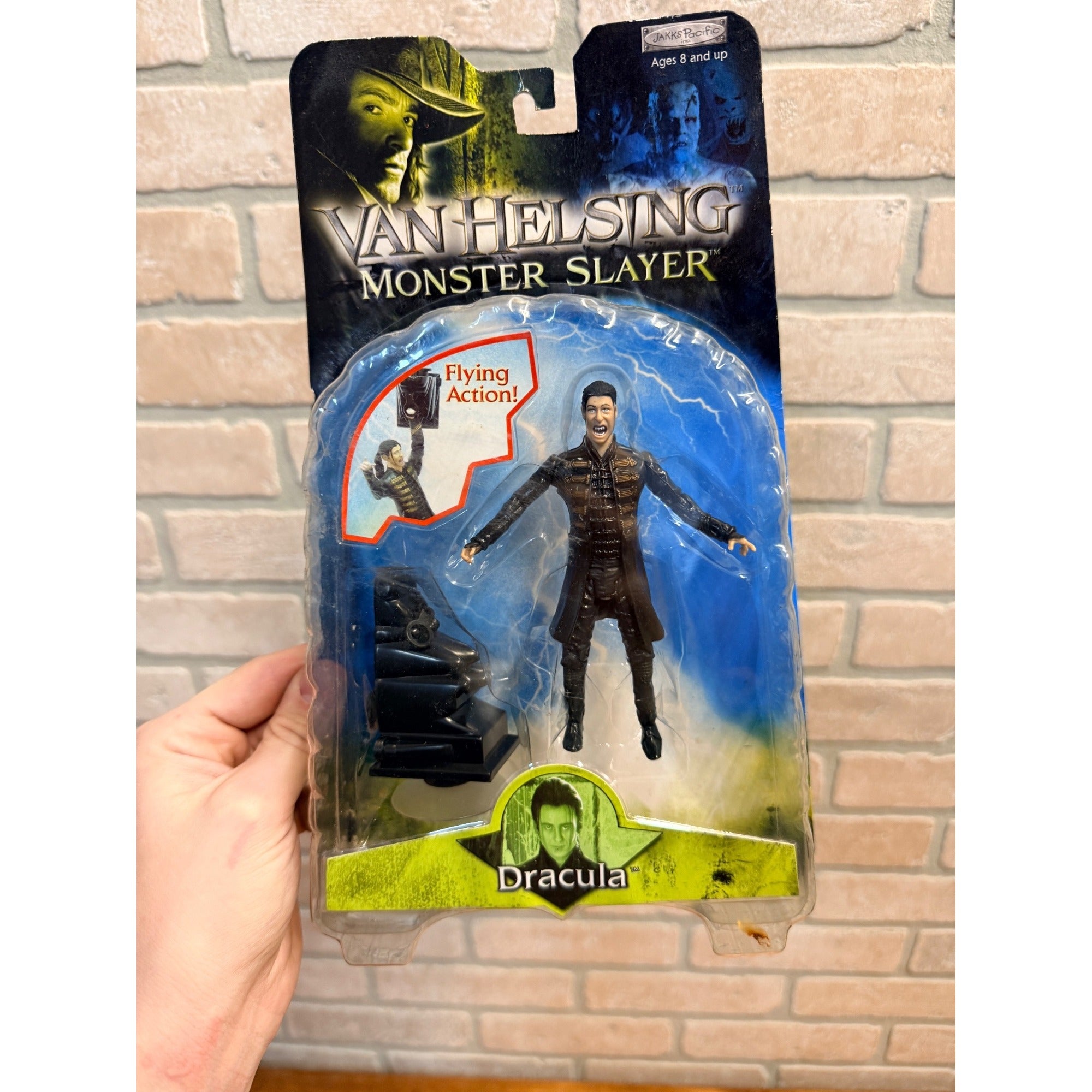 2004 Van Helsing Monster Slayer Dracula Flying Action Figure Jakks Pacific