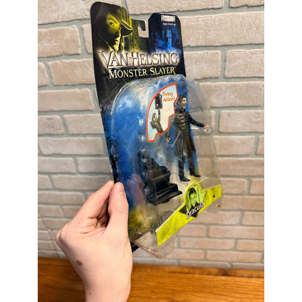 2004 Van Helsing Monster Slayer Dracula Flying Action Figure Jakks Pacific