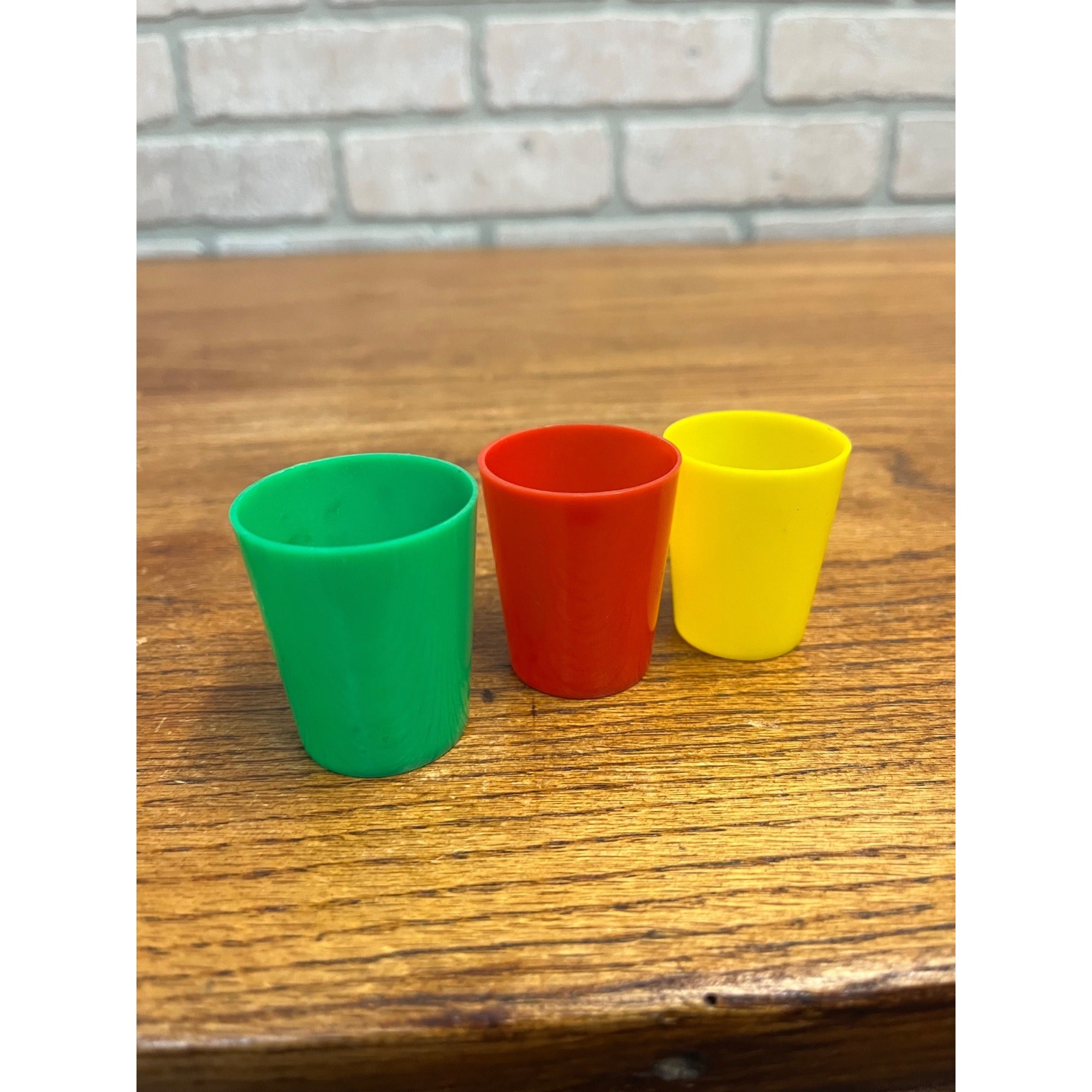 Vintage Stockman Bar Sidney Montana Advertising Nesting Shot Glasses Plastic