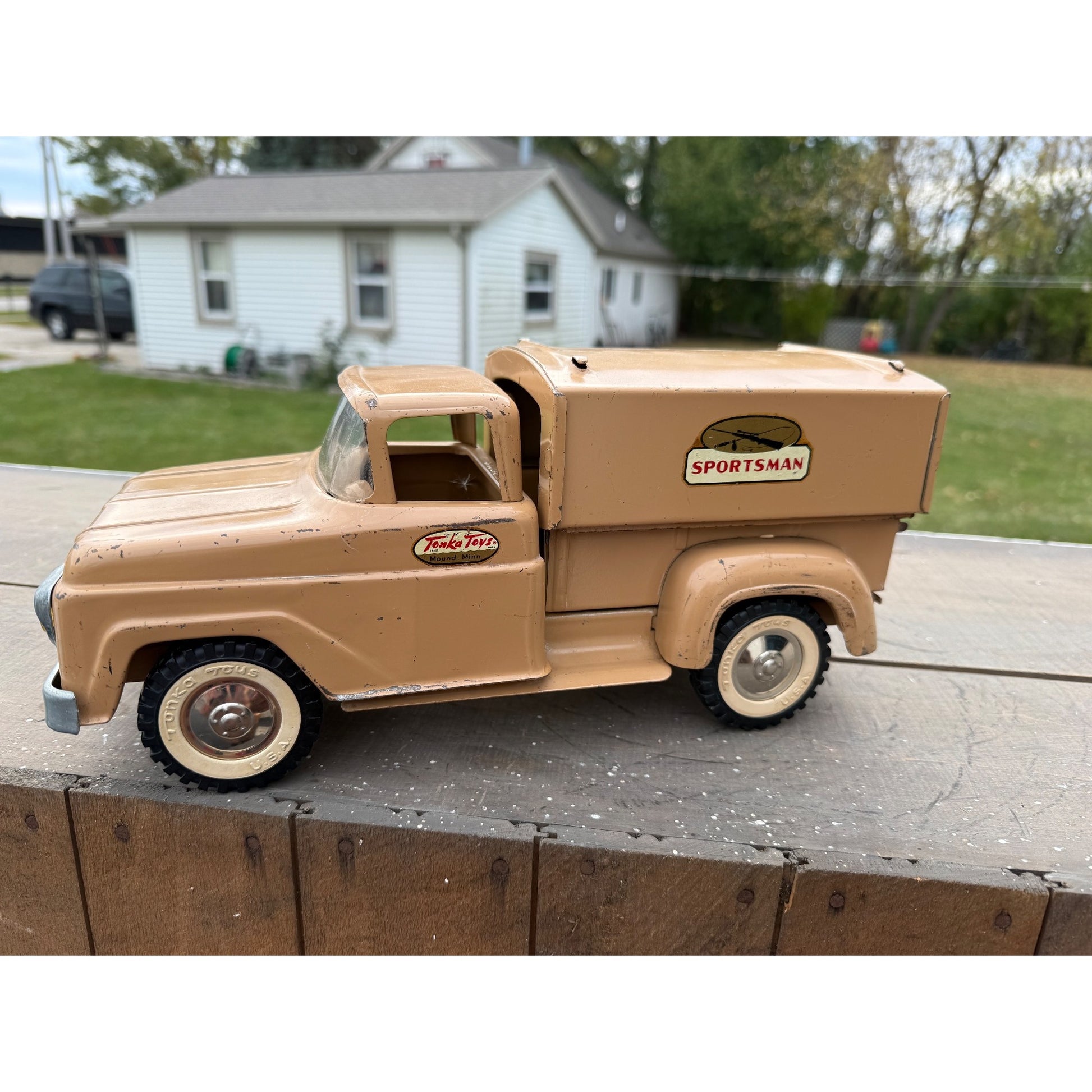 Vintage Tonka Sportsman No. 05 Stepside Truck & Topper Pressed Steel Toy