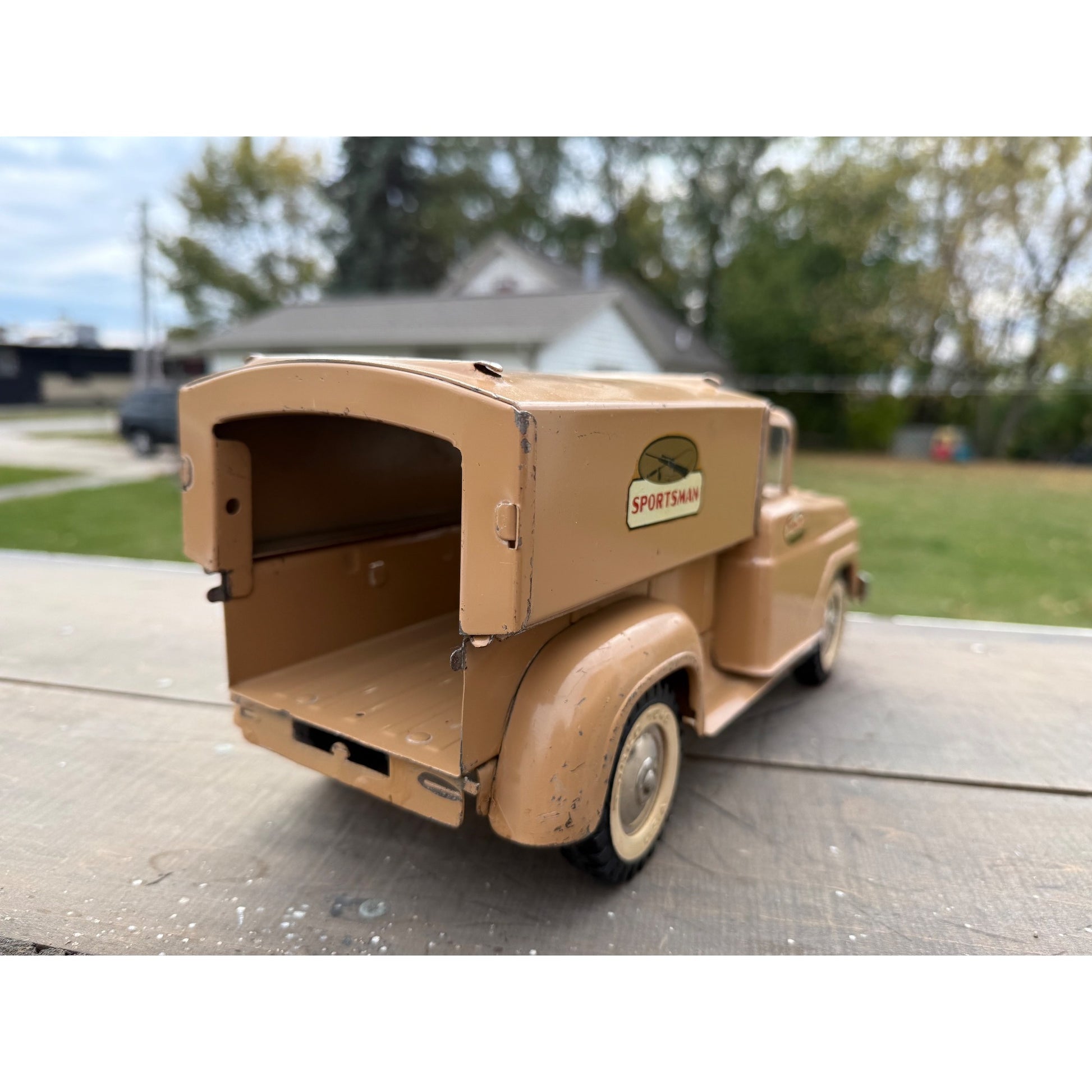 Vintage Tonka Sportsman No. 05 Stepside Truck & Topper Pressed Steel Toy
