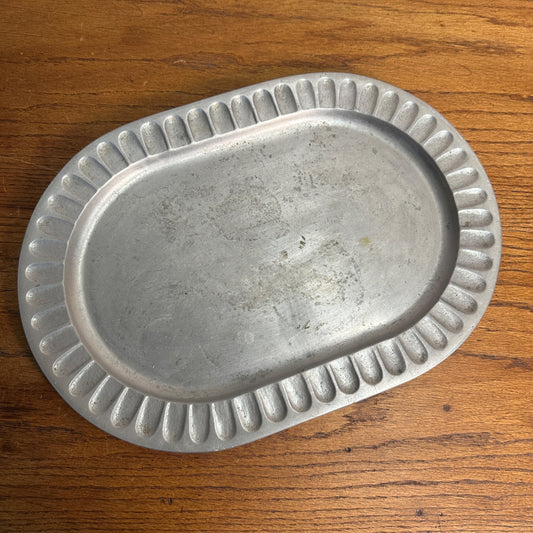 Vintage Wilton Armetale Pewter Tray Serving Meat Platter 15" x 10.5"