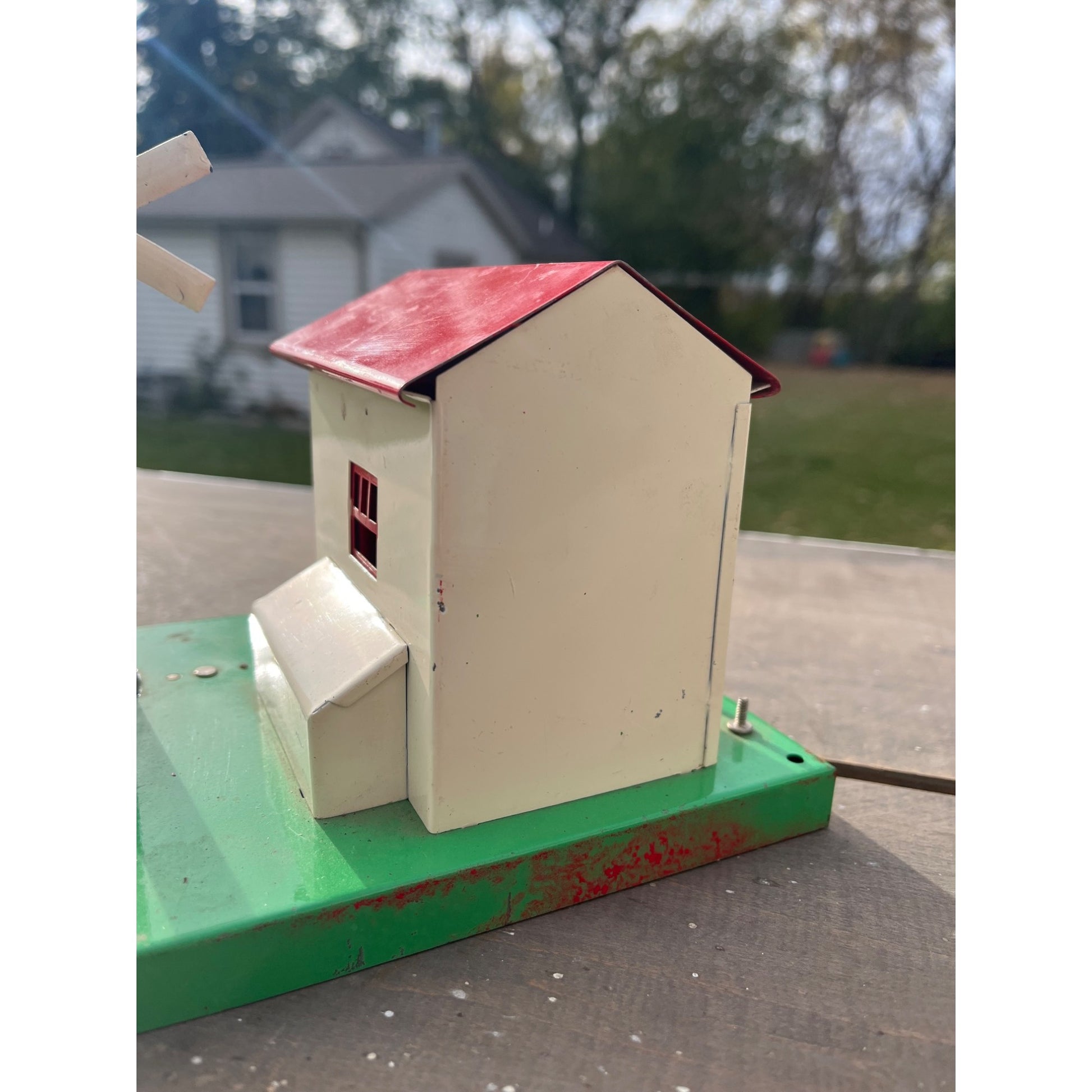 Vintage Lionel No 45 Gateman Crossing Shack House Building O-Gauge