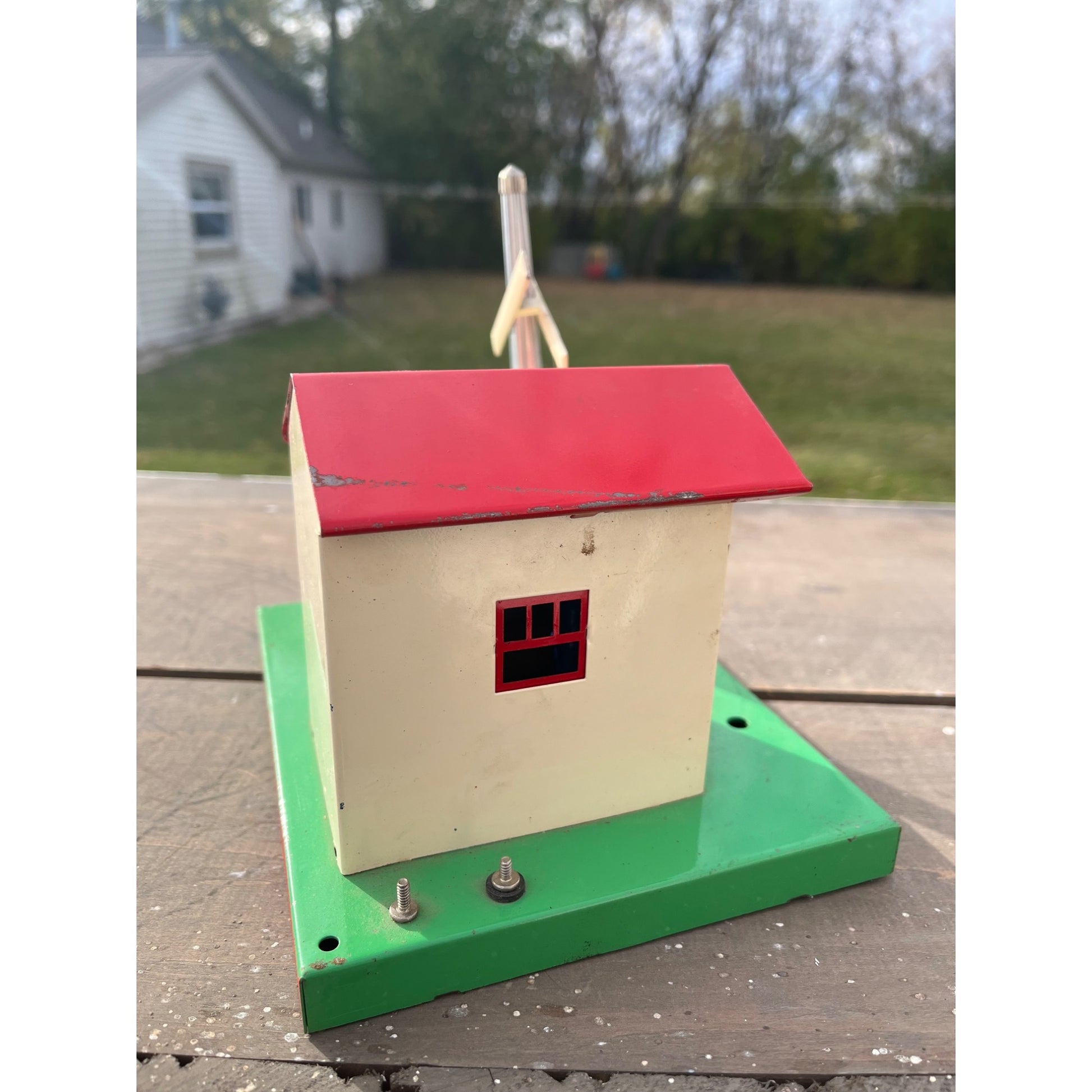 Vintage Lionel No 45 Gateman Crossing Shack House Building O-Gauge