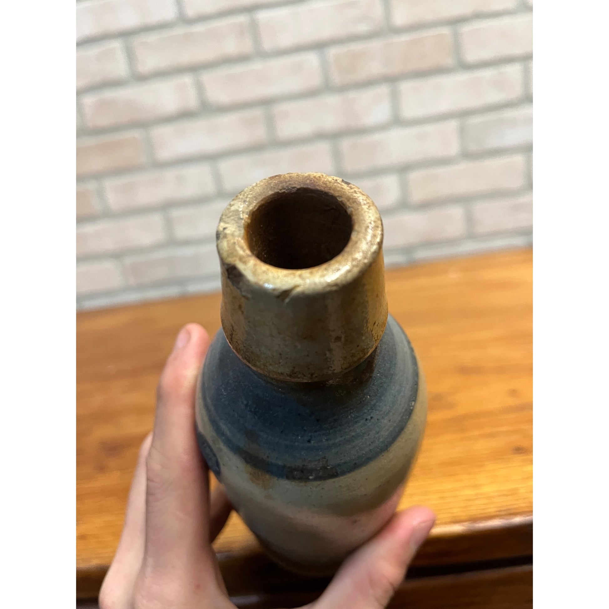 Antique 1800s E.L. Husting Milwaukee Wis. Clay Stoneware Beer Bottle
