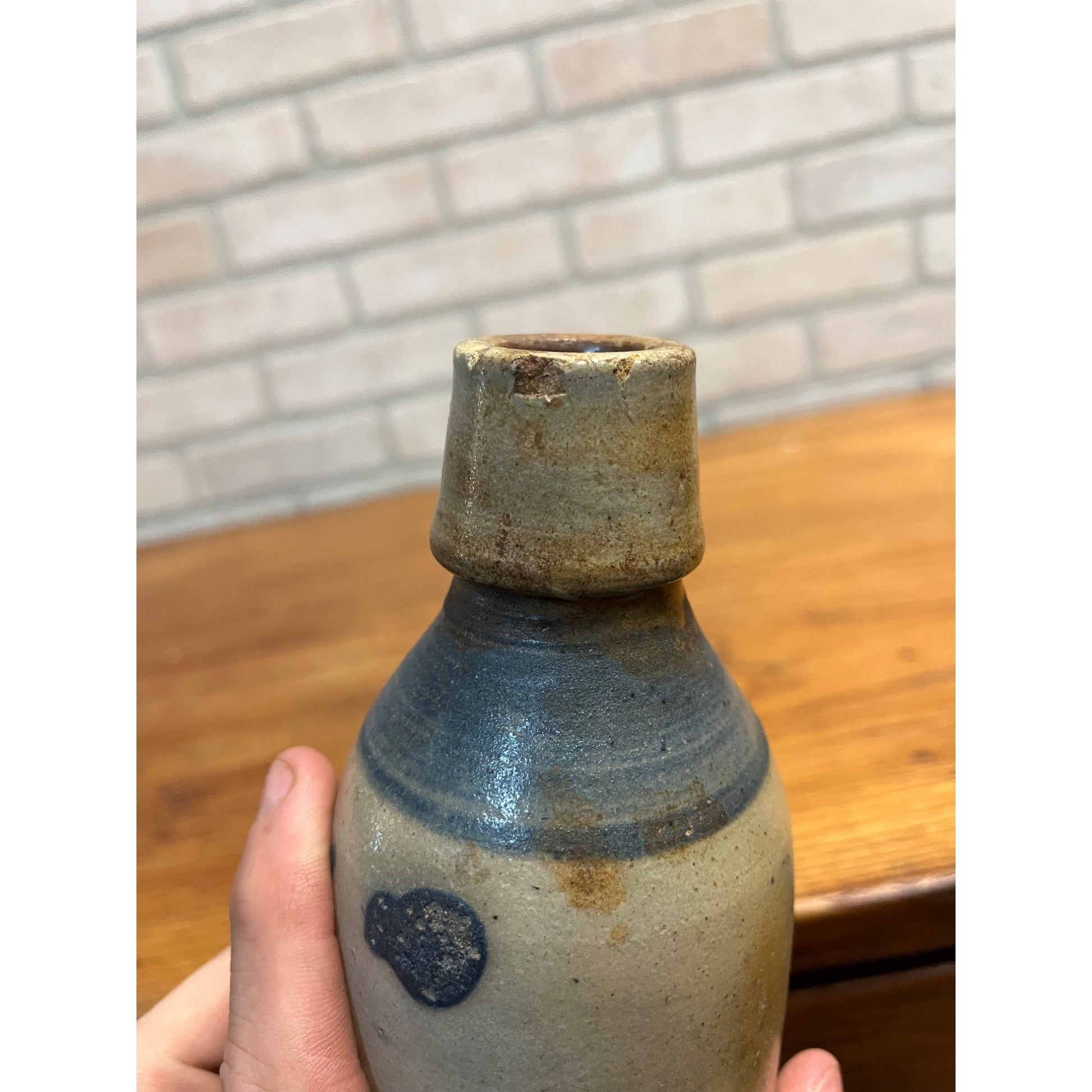 Antique 1800s E.L. Husting Milwaukee Wis. Clay Stoneware Beer Bottle