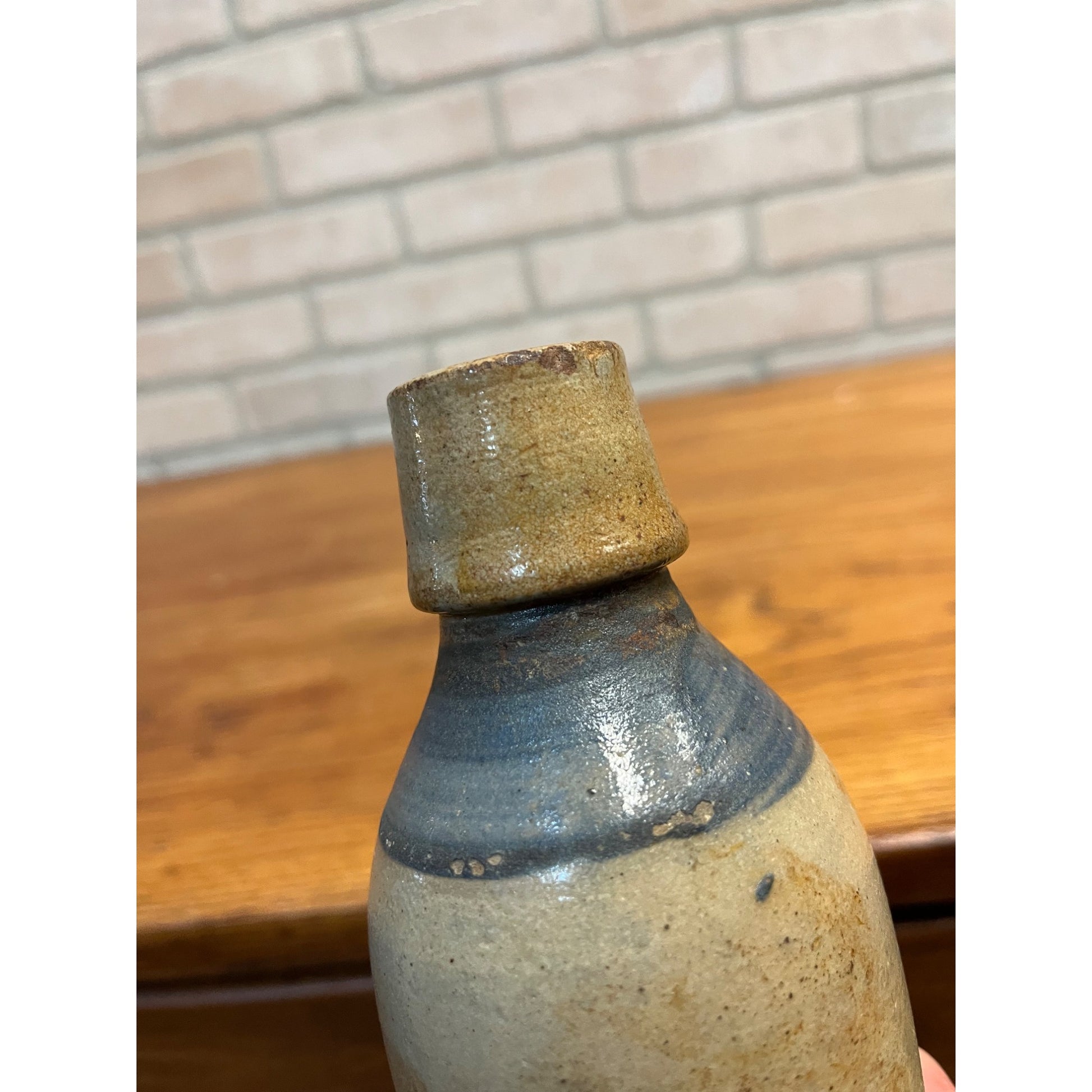 Antique 1800s E.L. Husting Milwaukee Wis. Clay Stoneware Beer Bottle
