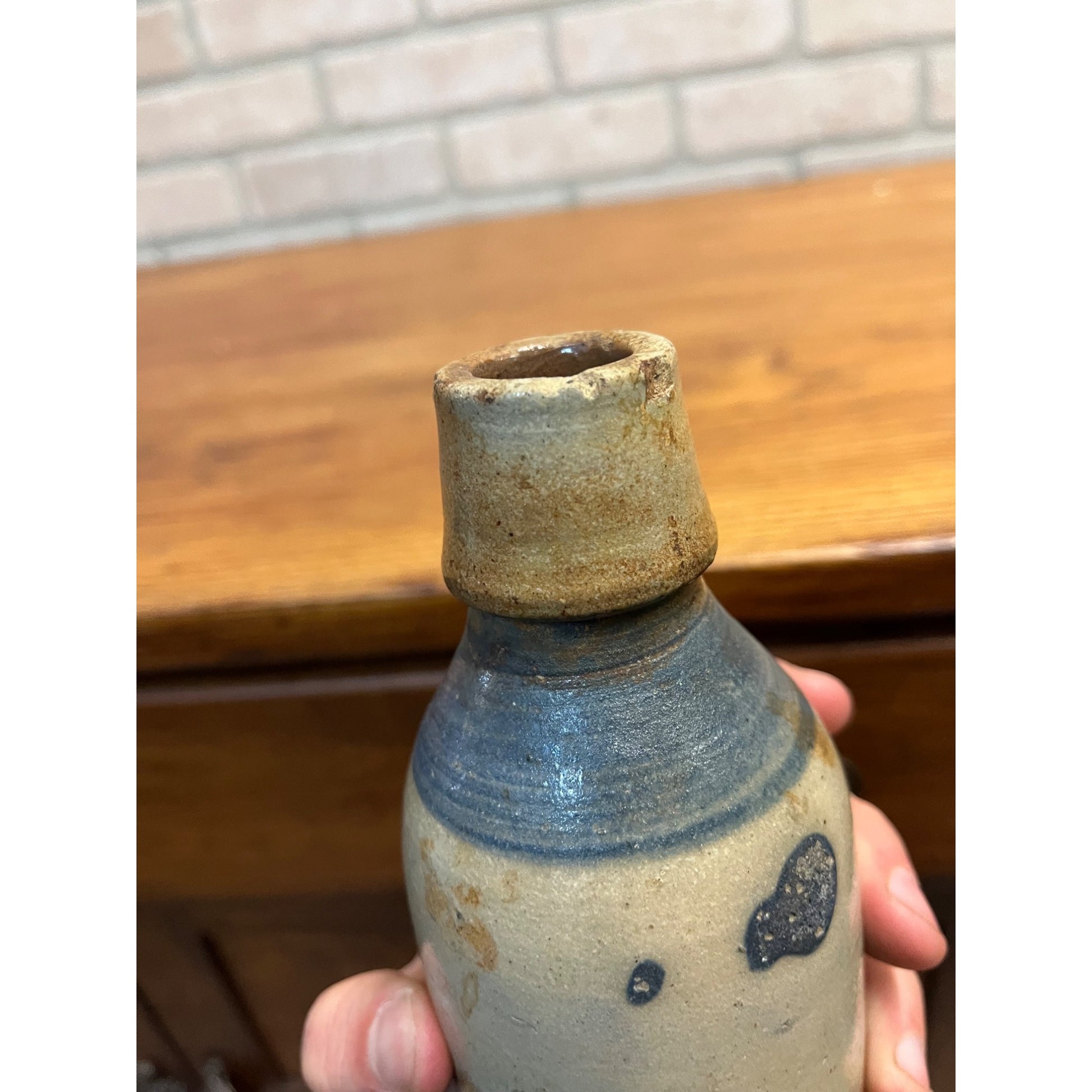 Antique 1800s E.L. Husting Milwaukee Wis. Clay Stoneware Beer Bottle