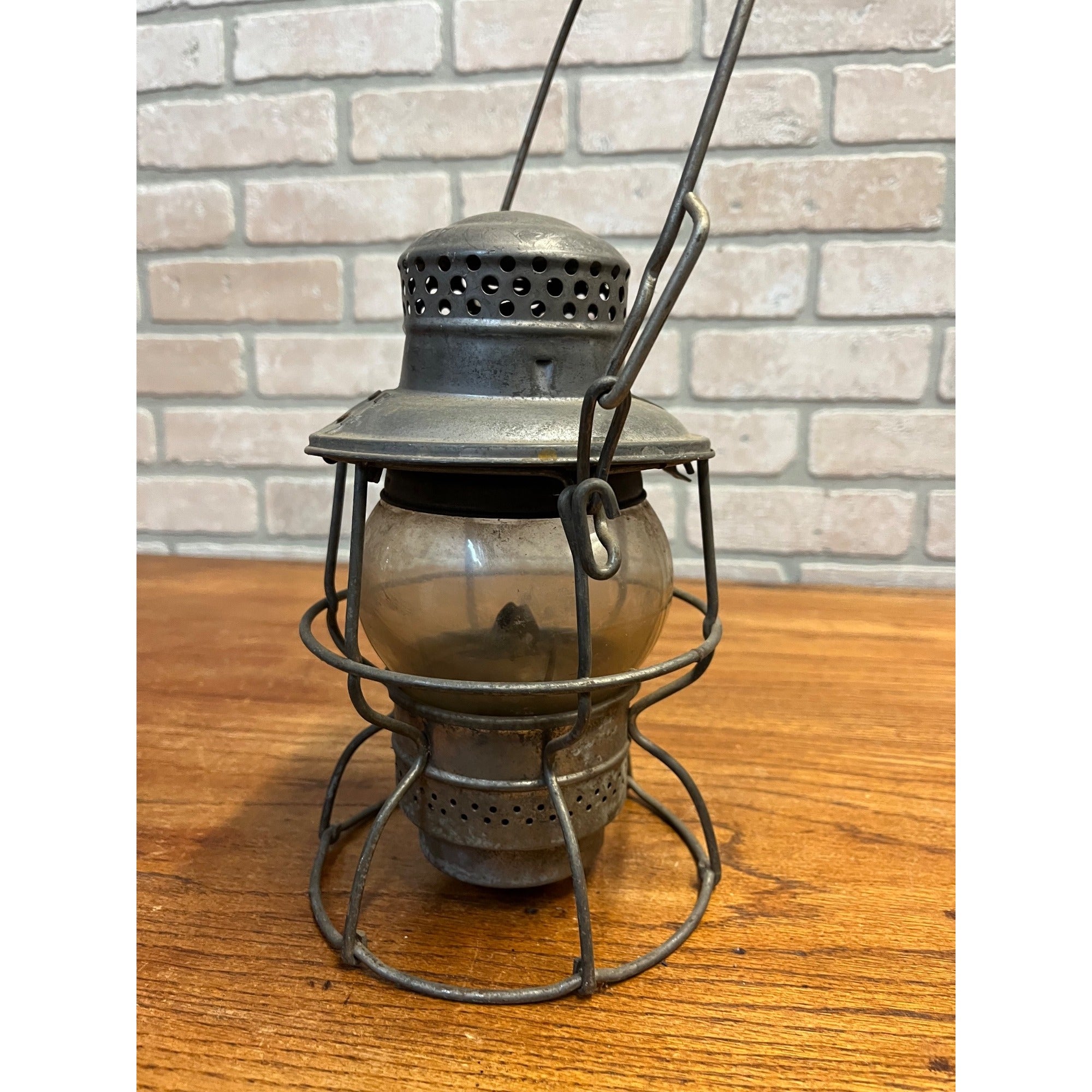 Vintage Penn Central Railroad Lantern Adlake Kero Pennsylvania Clear Glass Globe