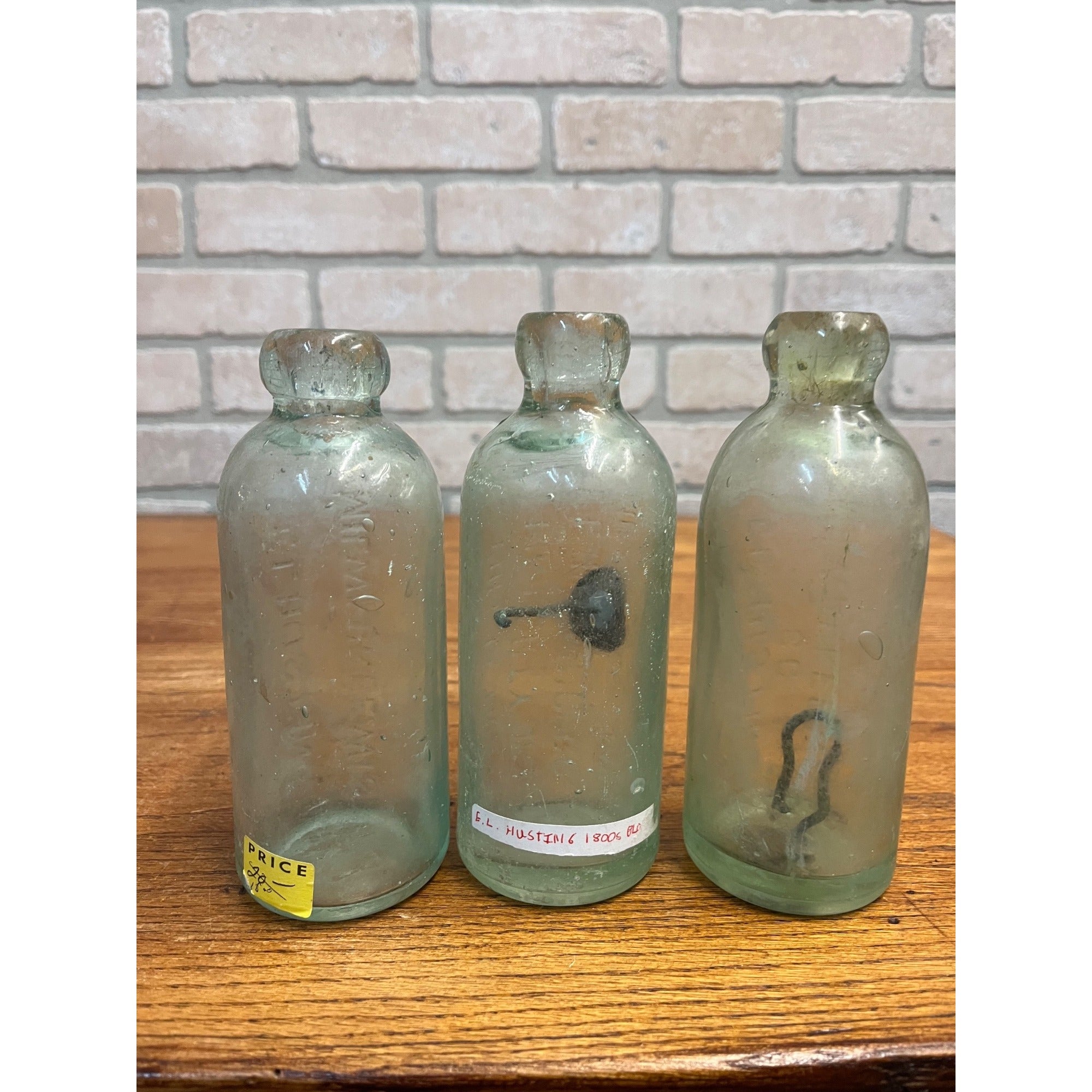 E.L. Husting Milwaukee Wisconsin Blob Top Hutchinson Soda Bottles Lot (3)
